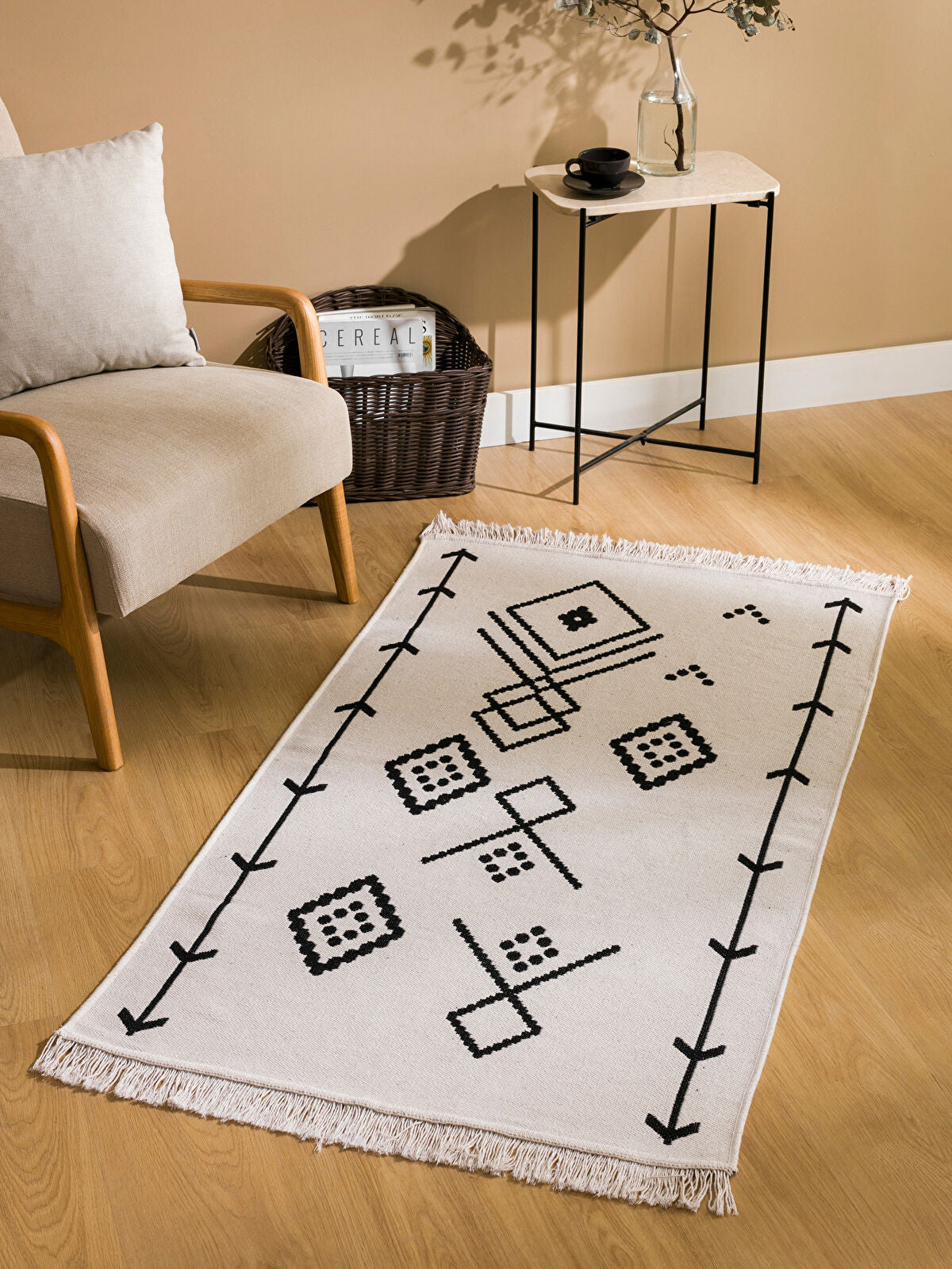 Patterned Tufted Rug 80x150 cm