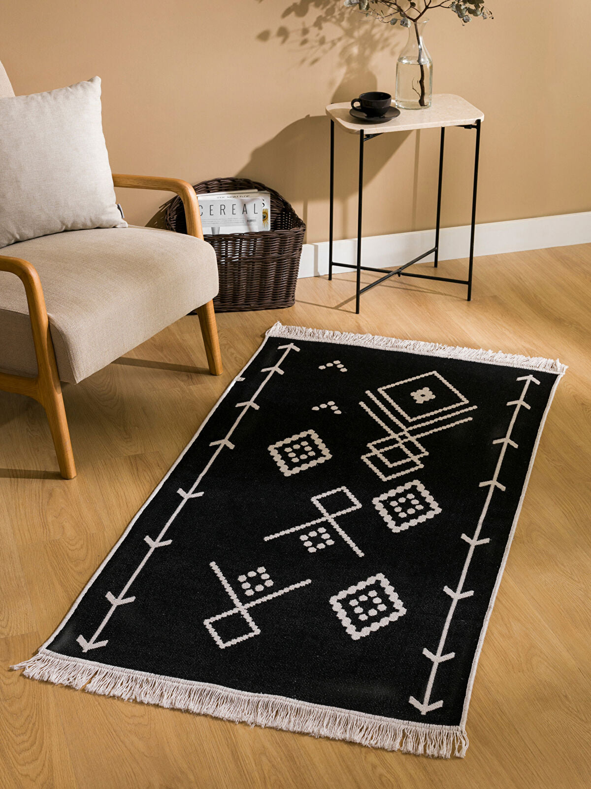 Patterned Tufted Rug 80x150 cm