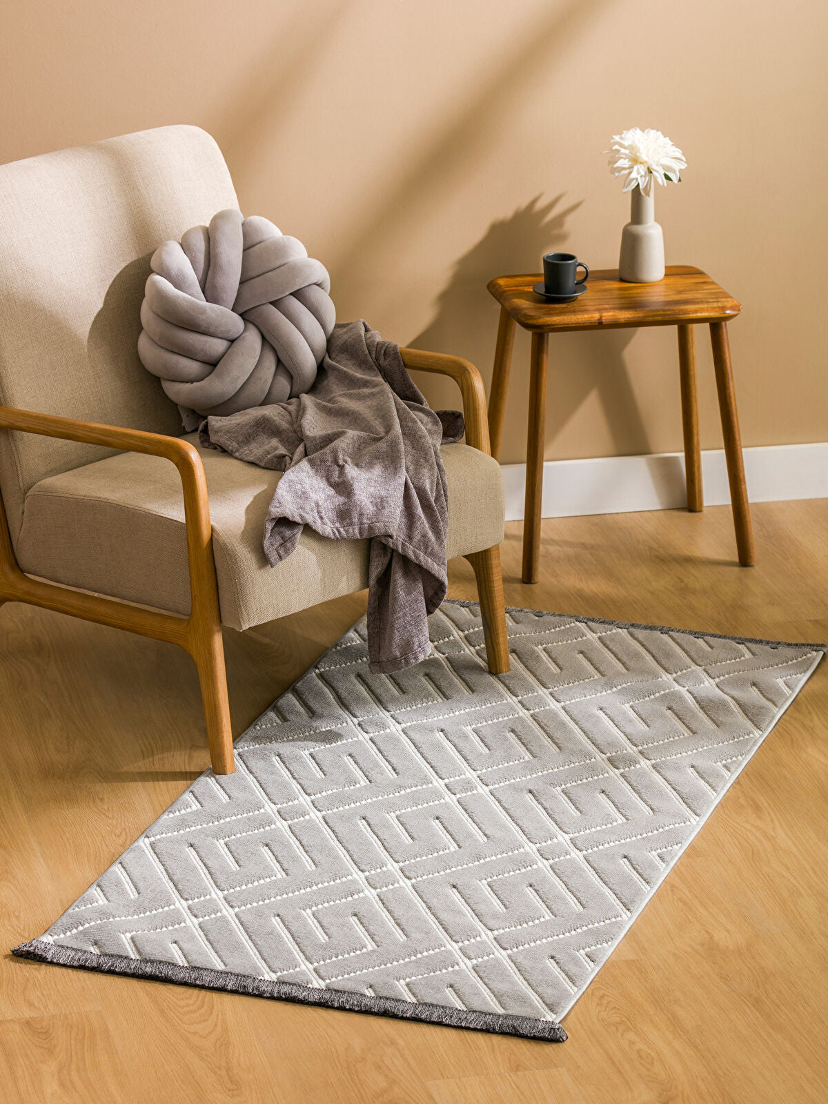 Hand Knotted Carpet 80x150 cm