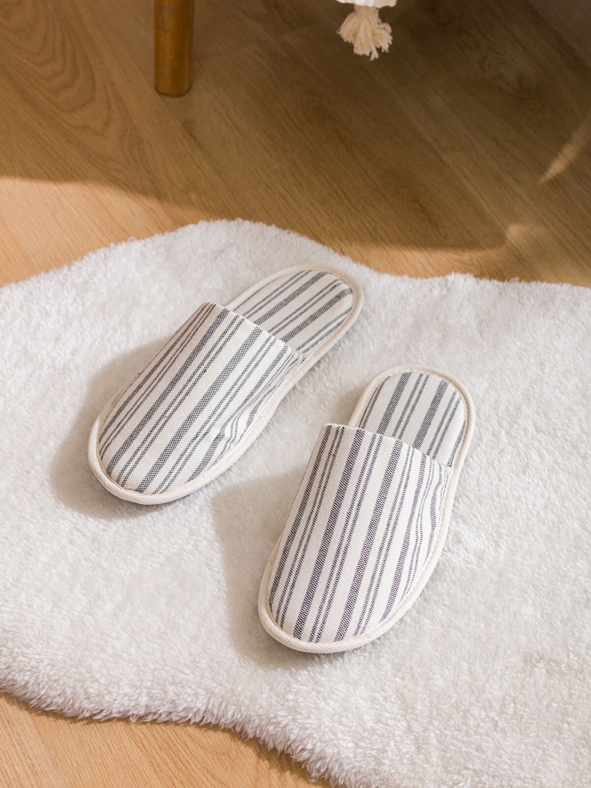 Closed Toe Men's Striped Home Slipper