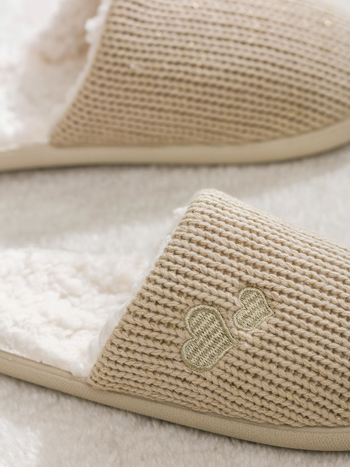 Heart Embellished Women's Home Slipper