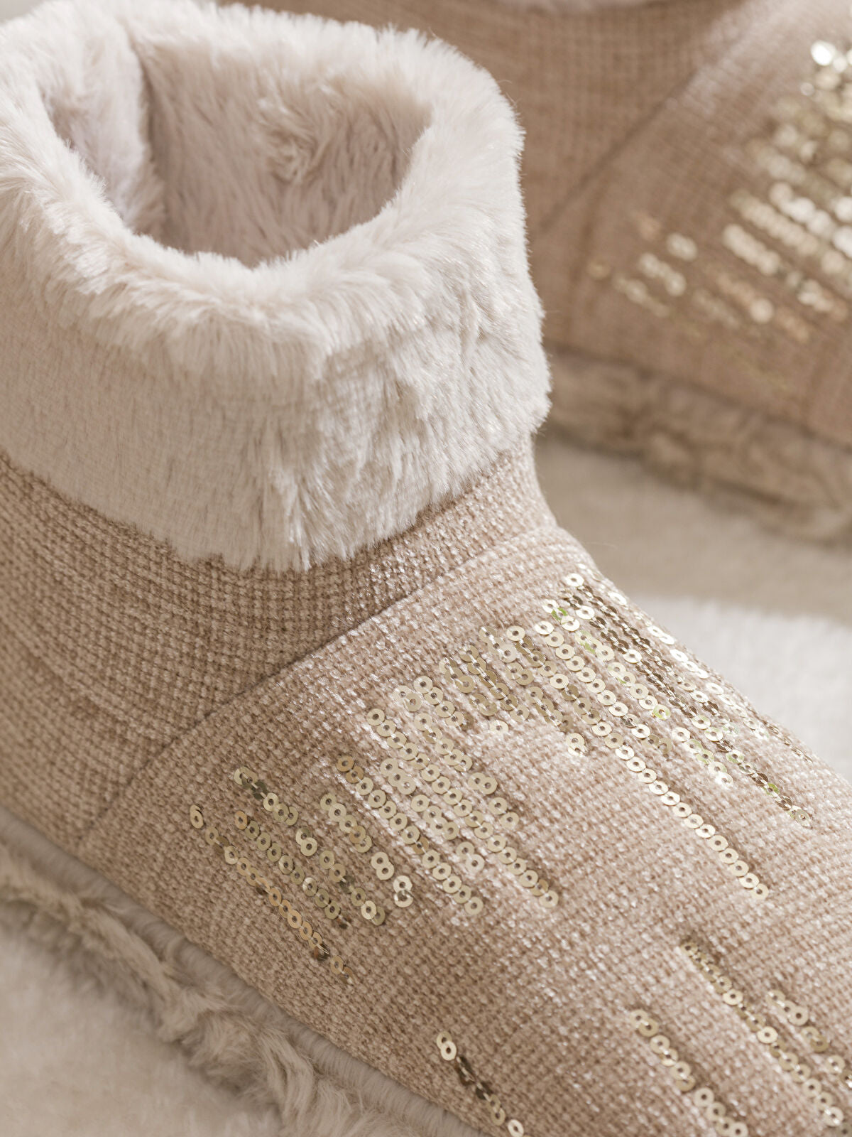 Woolen Women's Home Shoe