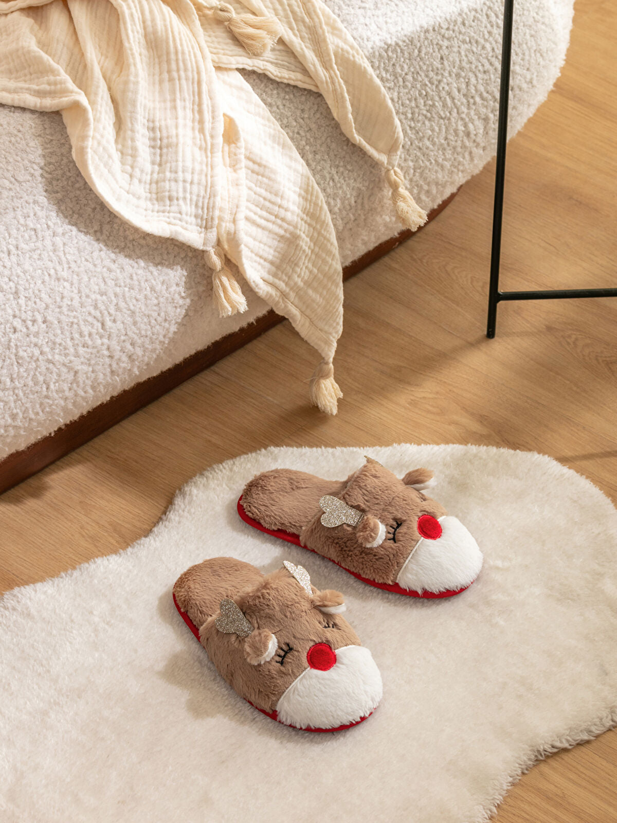 Patterned Embellished Women's Home Slipper