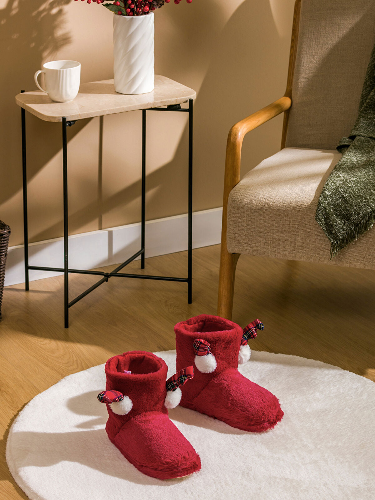 End of Year Bow Women's House Slipper