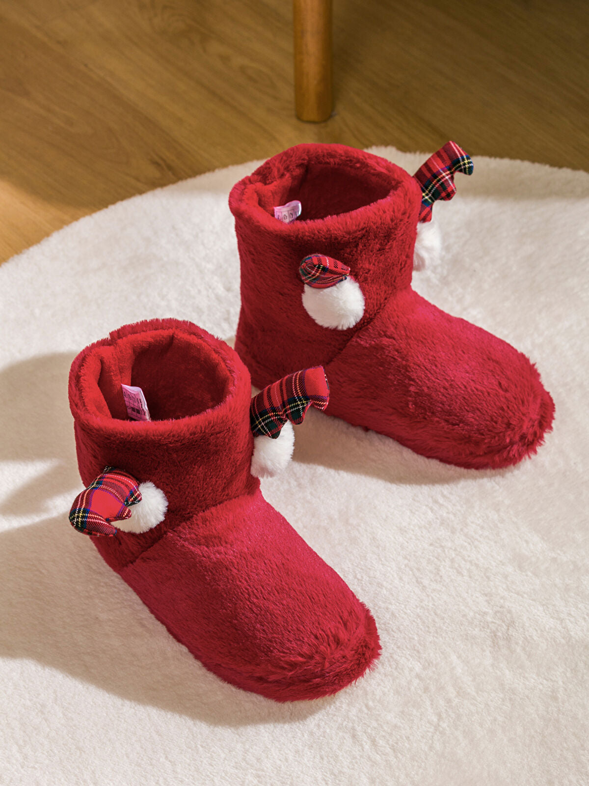 End of Year Bow Women's House Slipper