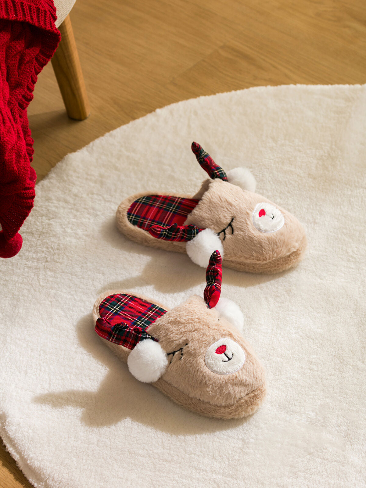 Slipper with Geometric Design for Women