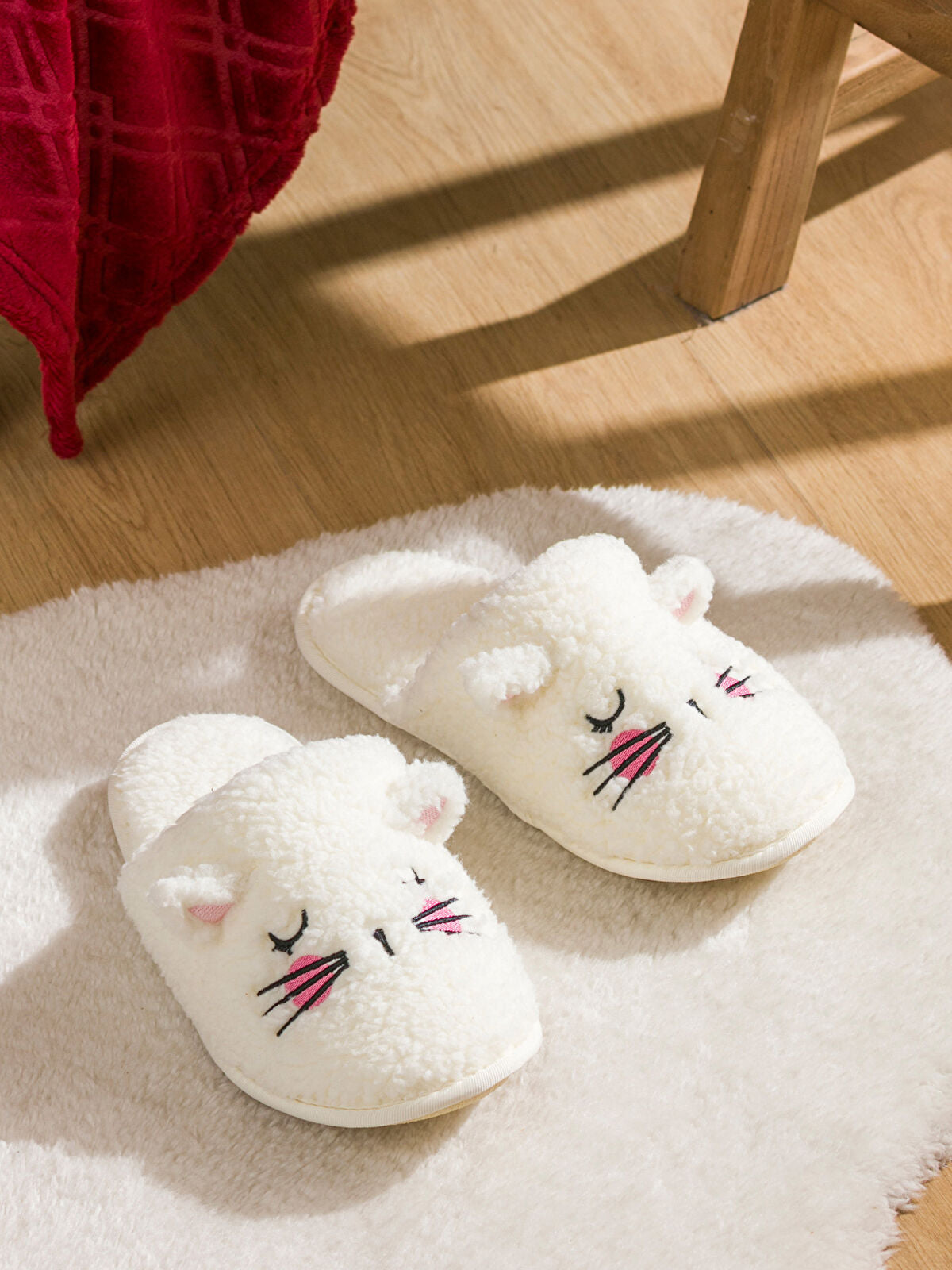 Animal Embroidered Plush Women's Home Slippers