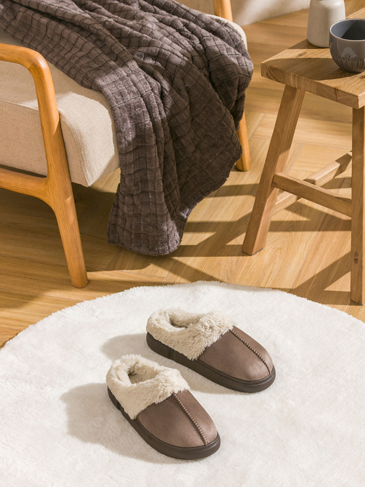 Smooth Appearance Women's Home Slippers