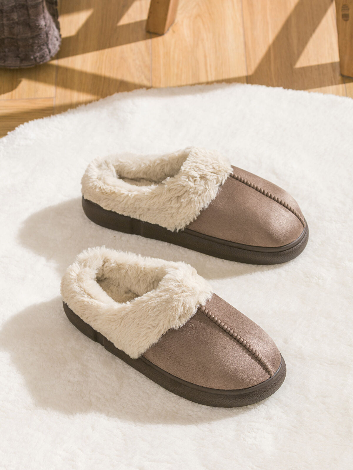 Smooth Appearance Women's Home Slippers
