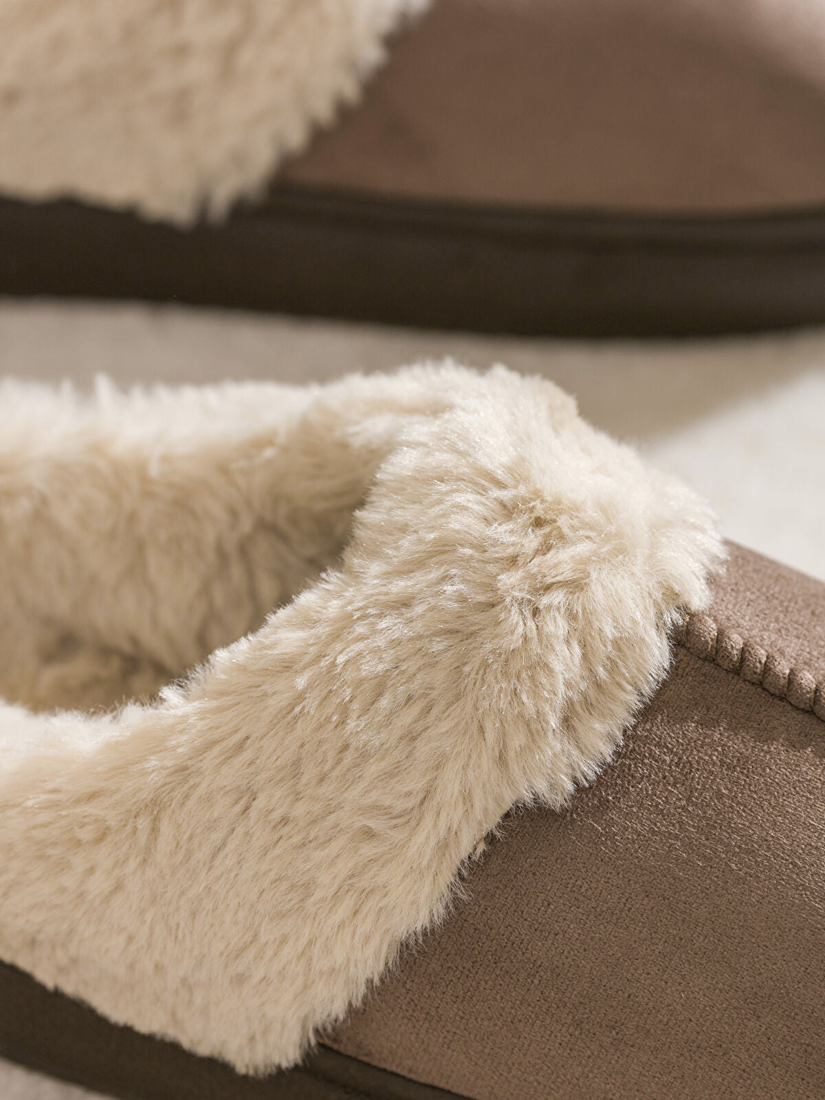 Smooth Appearance Women's Home Slippers
