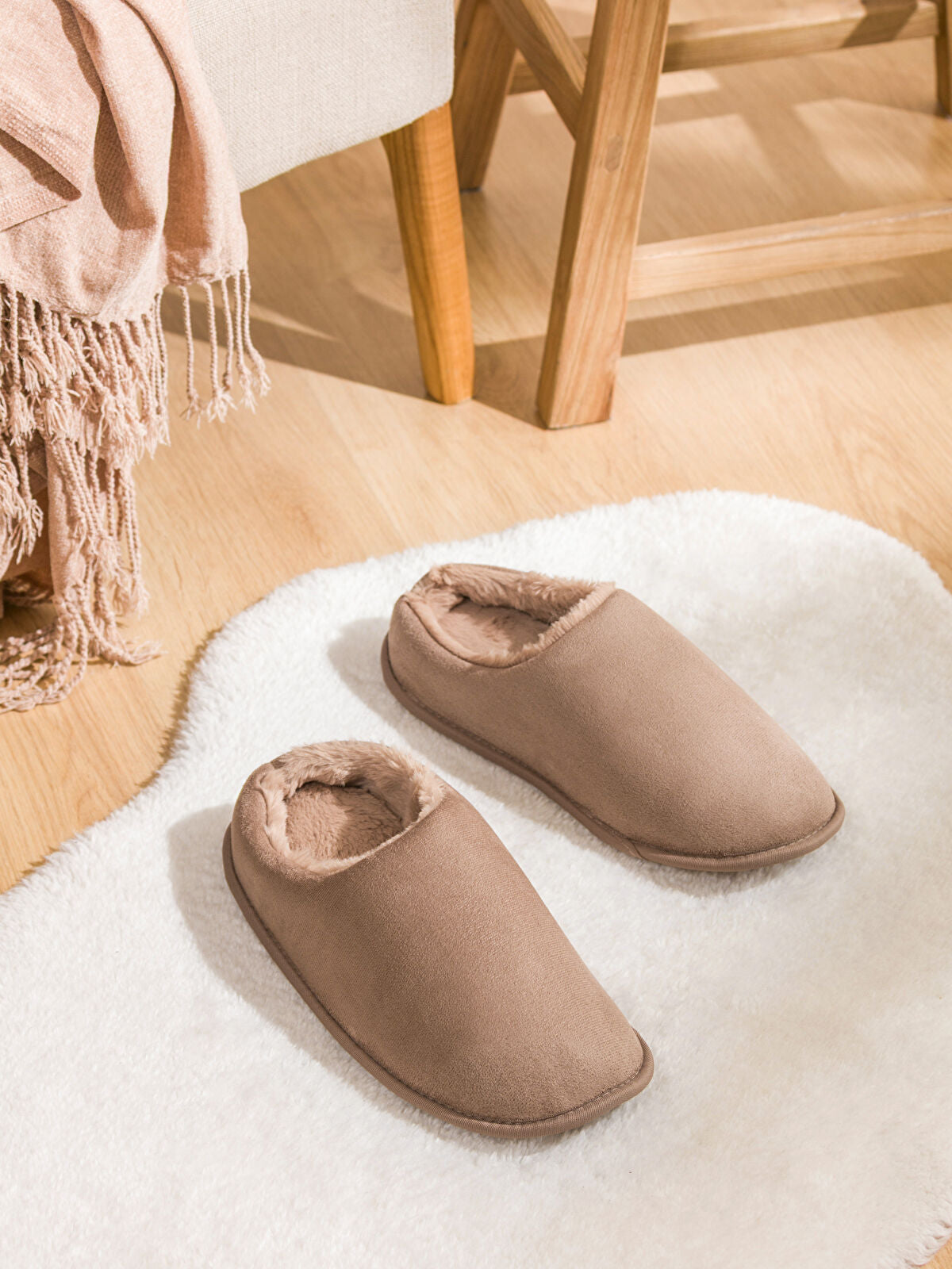 Fleece-Lined Men's Home Slippers