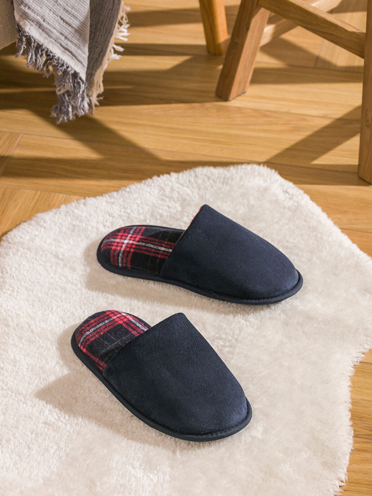 Stylish Men's Home Slipper