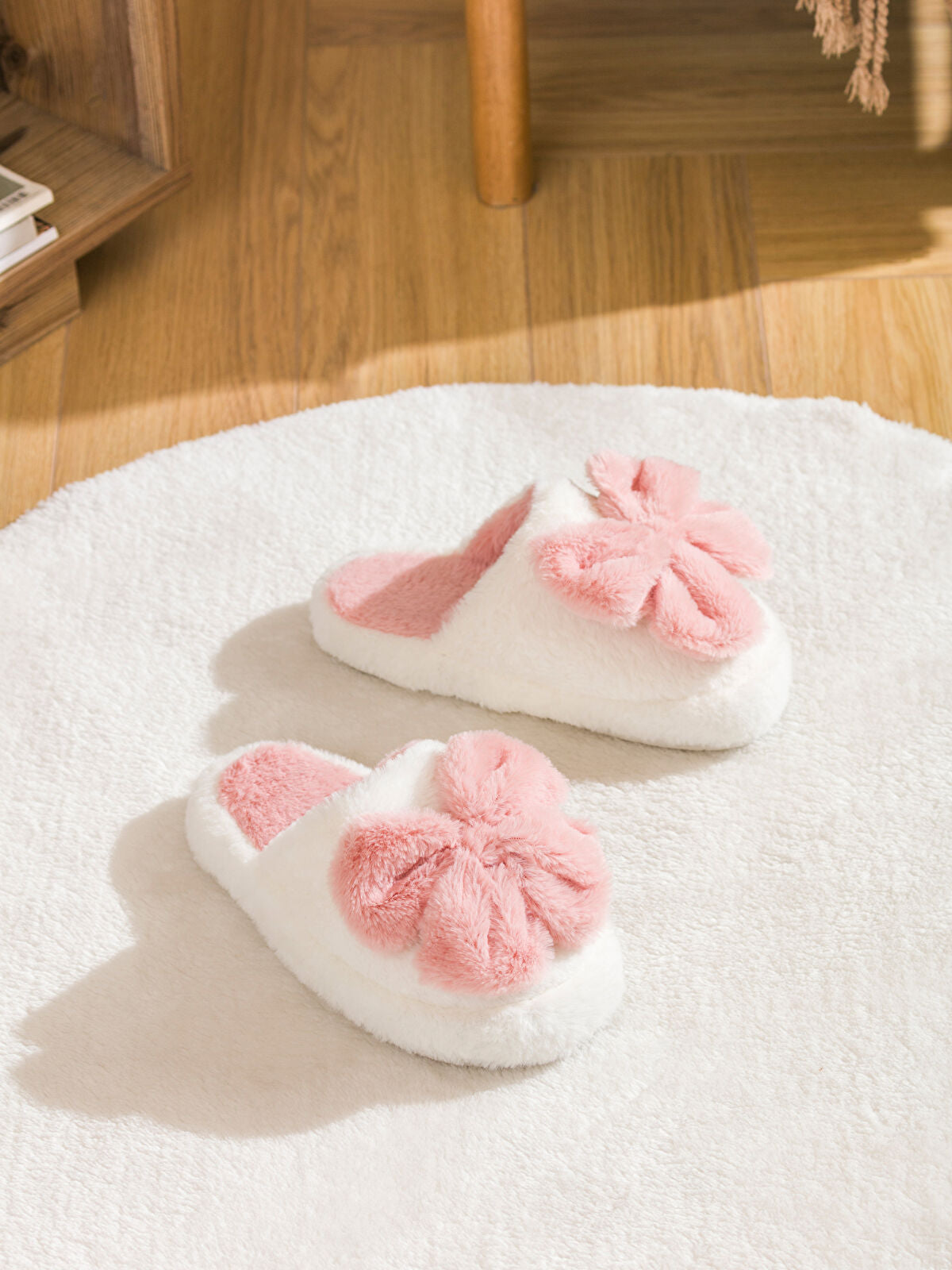 Fiyonk Detailed Women's Home Slipper