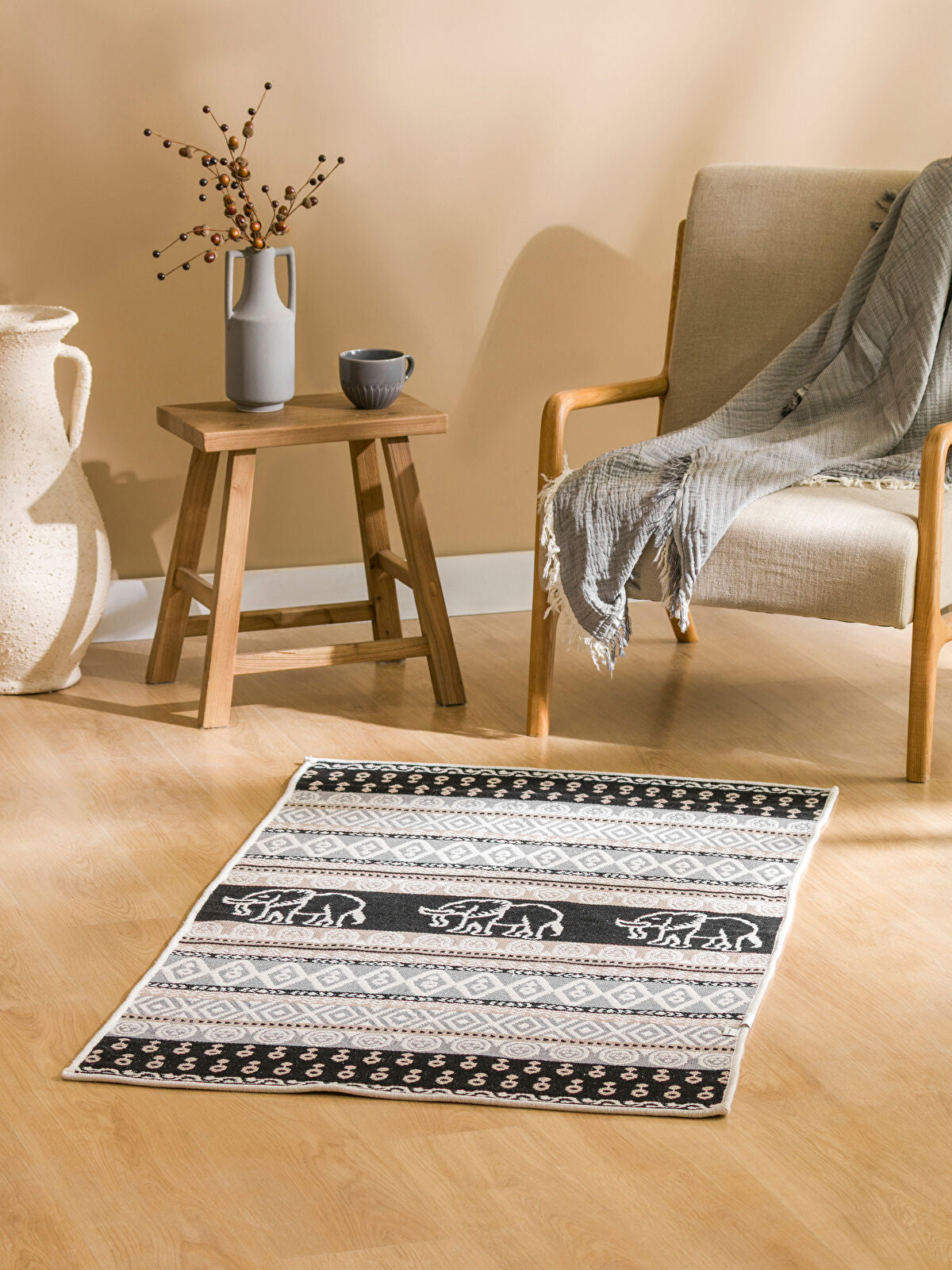 Patterned Double-Sided Rug 80x140 cm