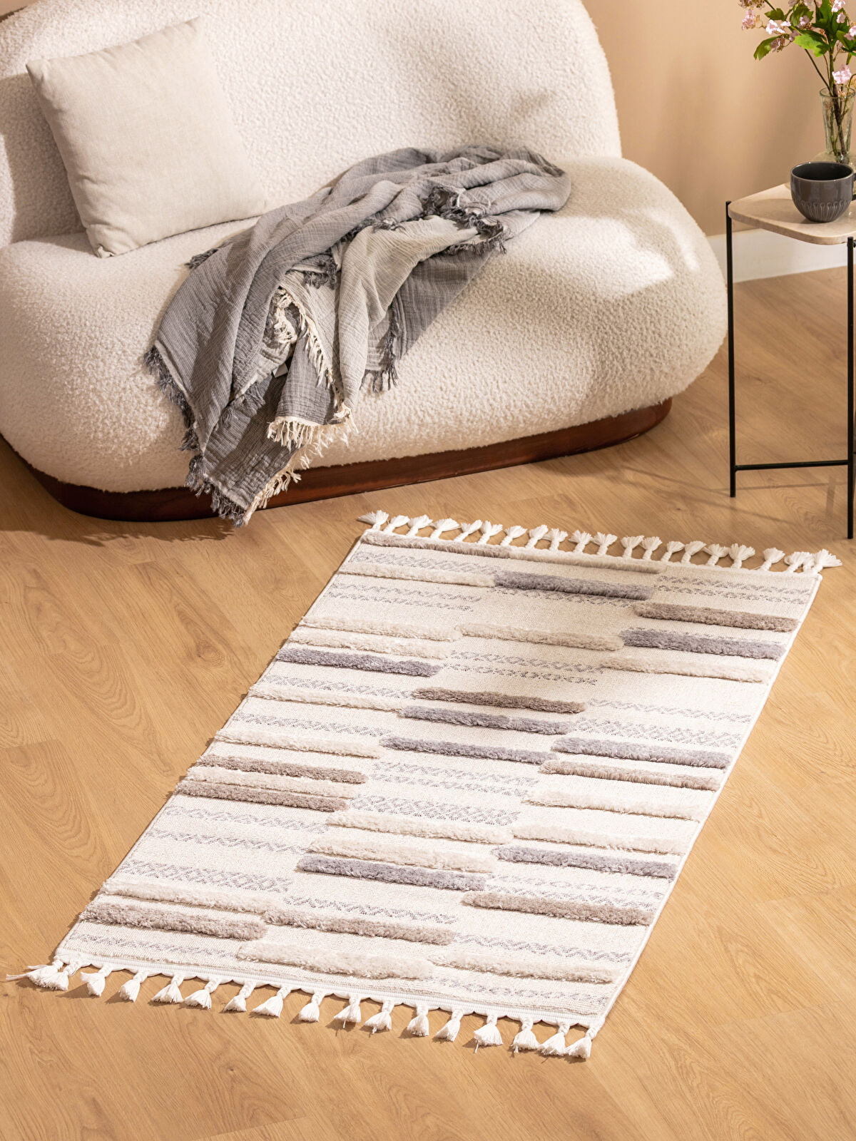Patterned Tufted Rug 80x150 cm