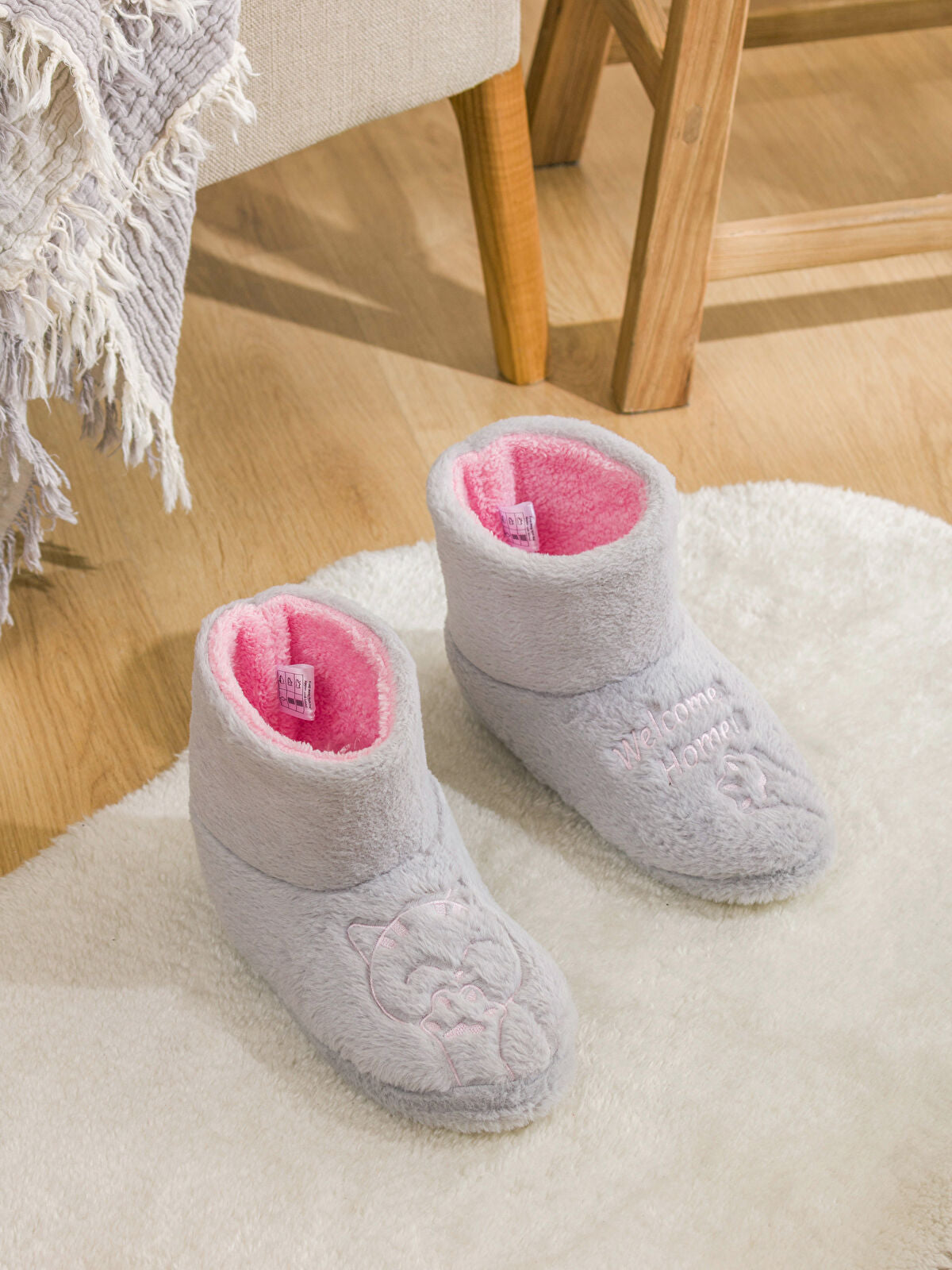 Plush Women's Home Slipper Panda
