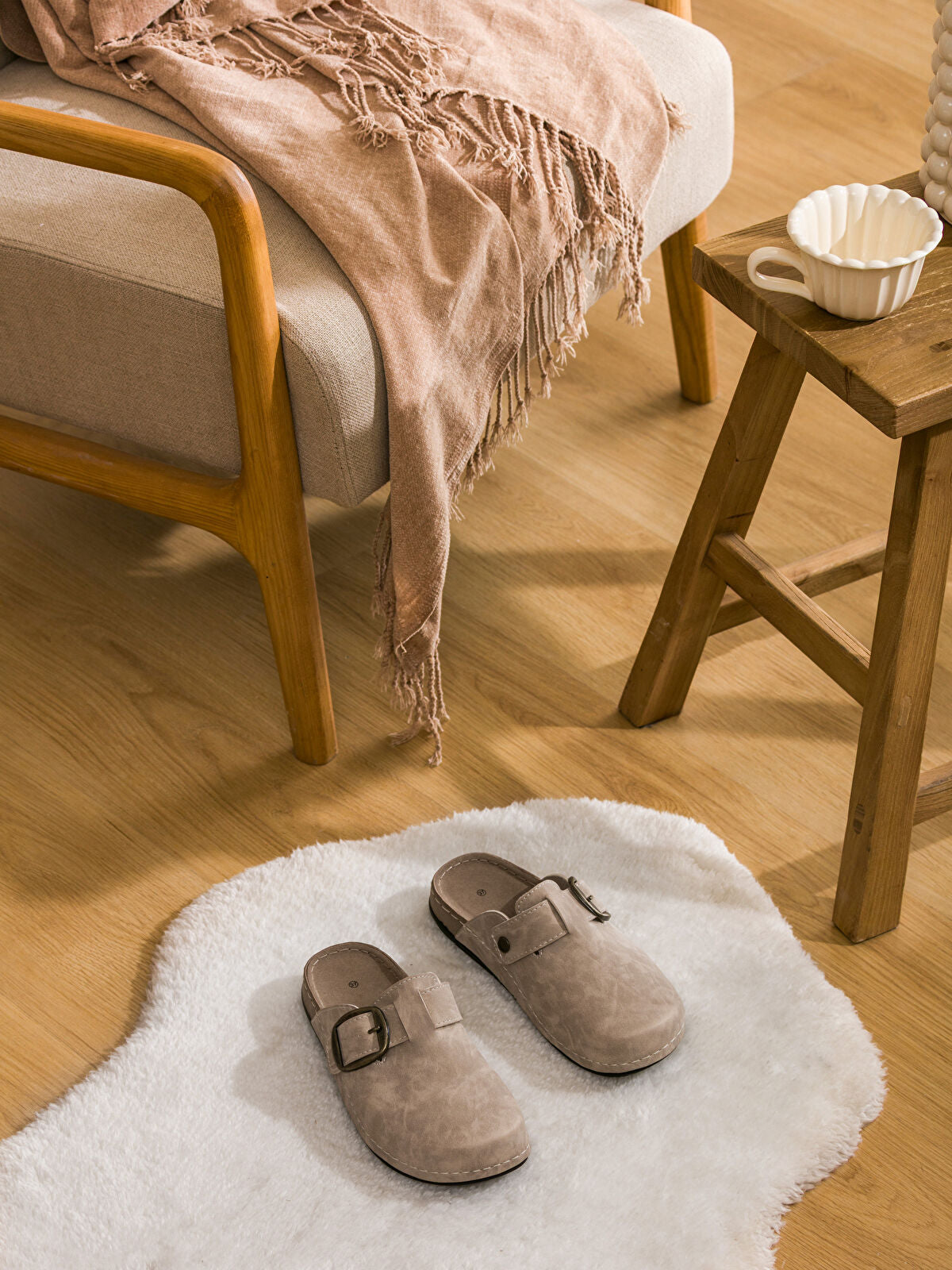 Smooth Appearance Women's Home Slippers