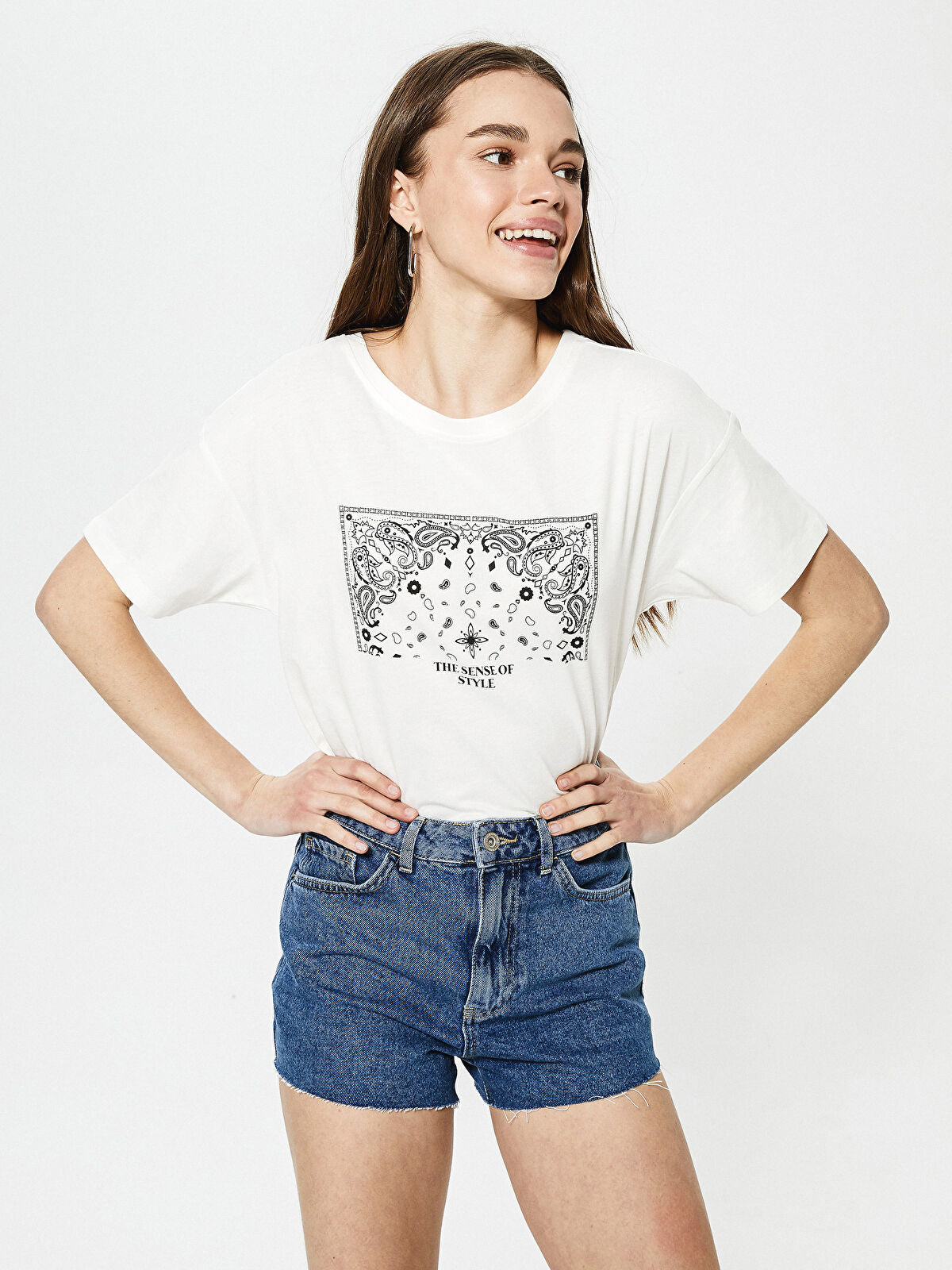 Women's Mom-Fit Detailed Pocket Rodeo Jean Shorts