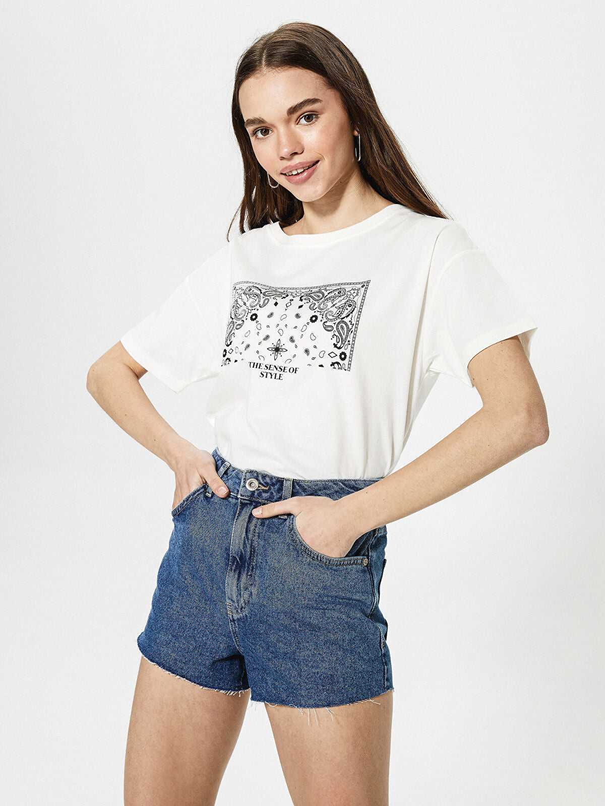 Women's Mom-Fit Detailed Pocket Rodeo Jean Shorts