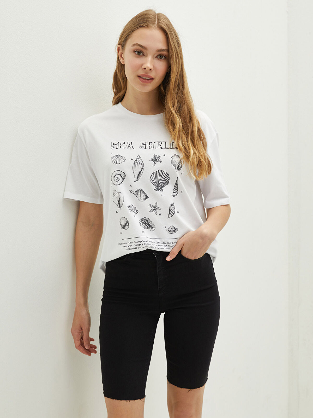 Women's Detailed Pocket Straight Jeans Short