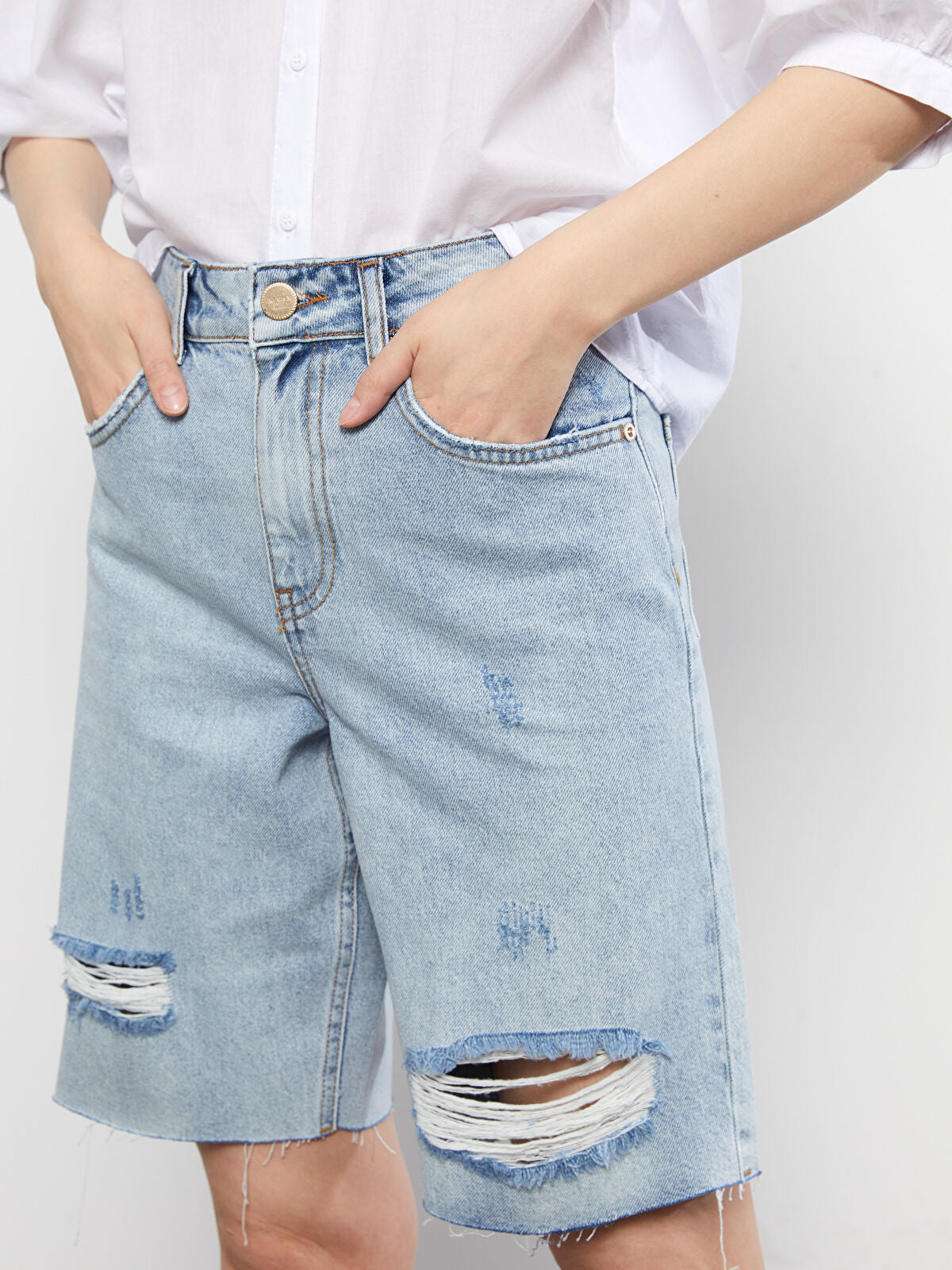 High Waist Standard Fit Straight Pocket Women's Rodeo Jeans Shorts
