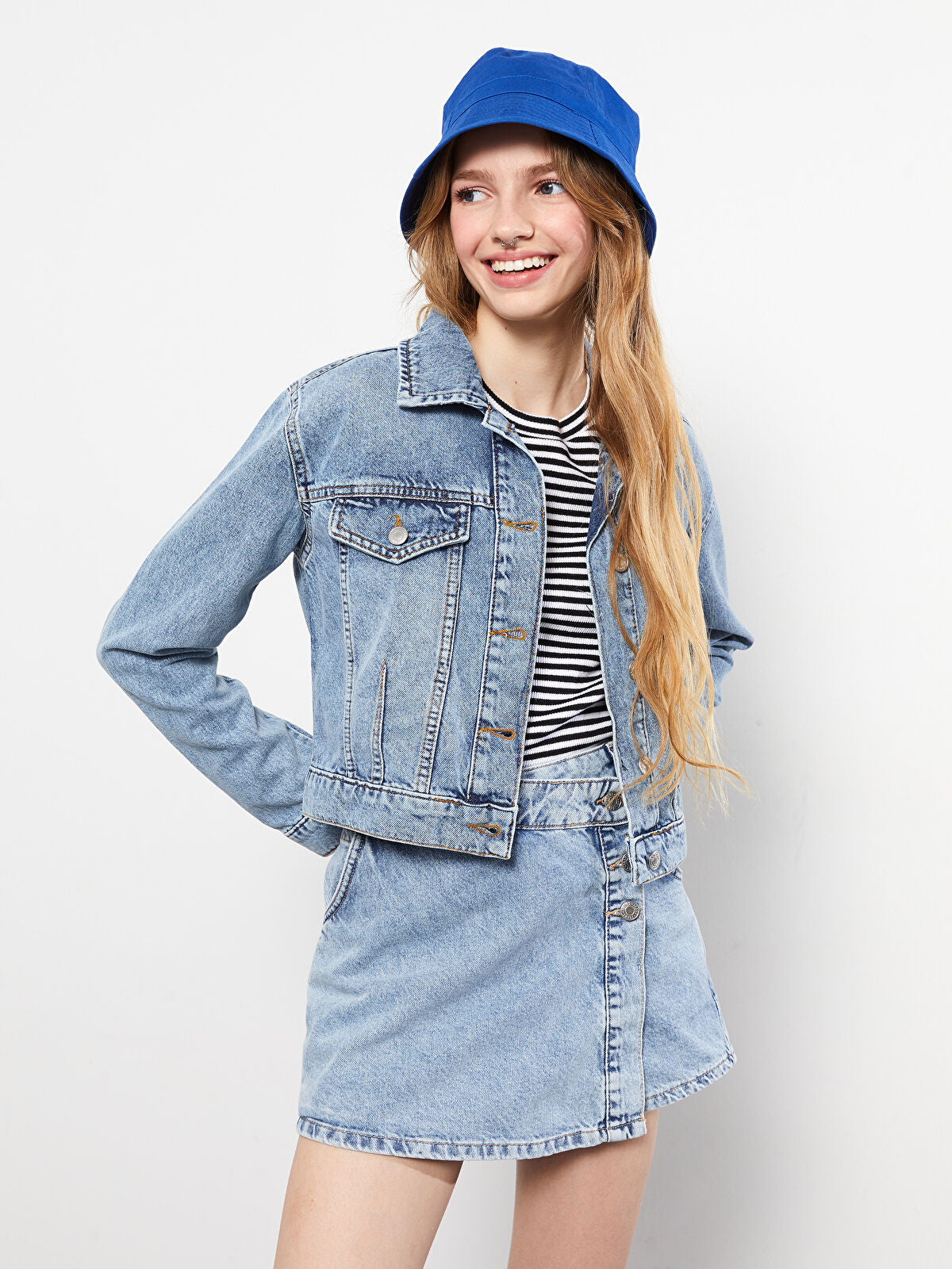 Women's Long-Sleeve Straight Collar Rodeo Jean Jacket