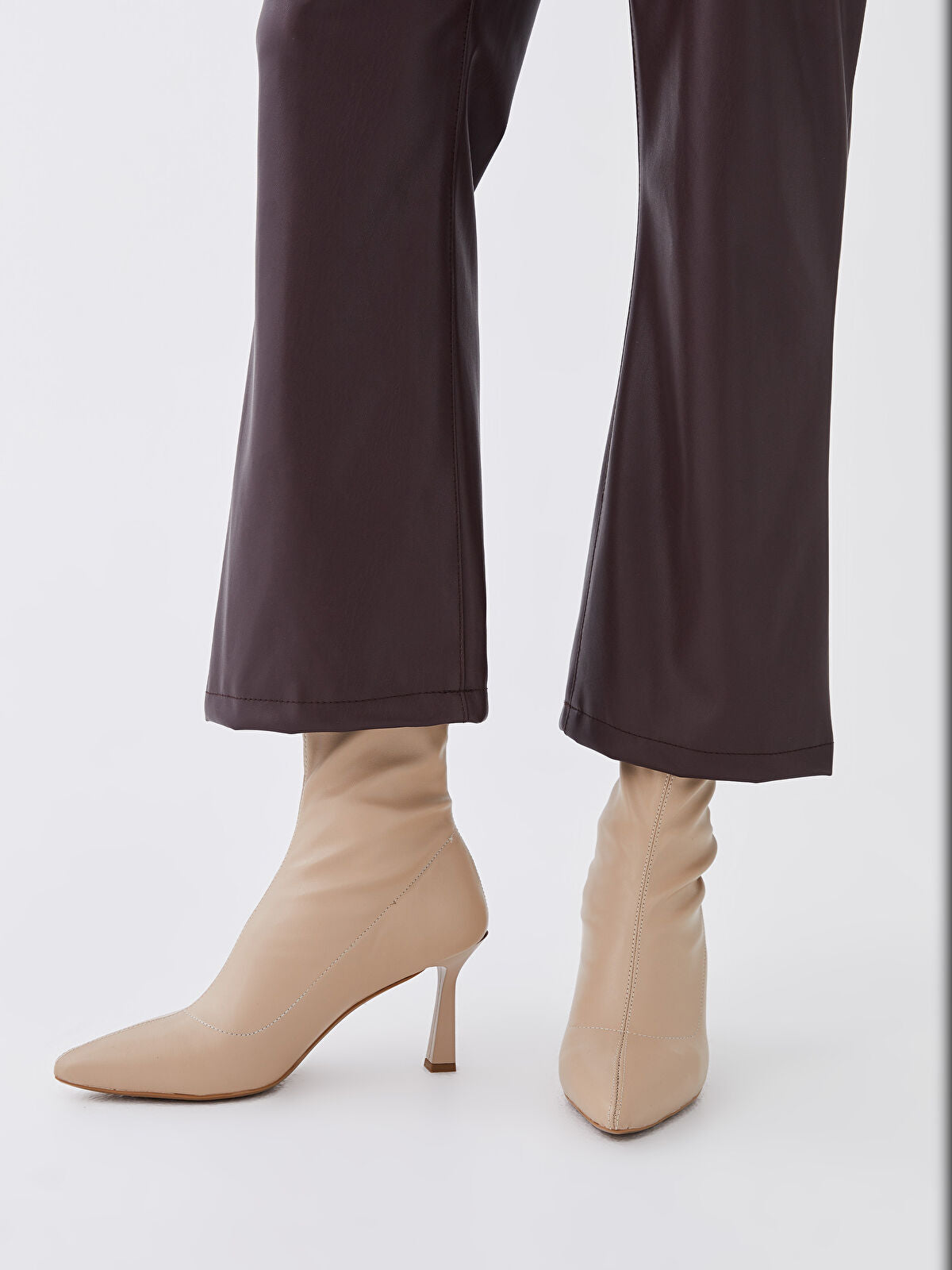 Leather-Looked Pointed Toe Women's Heeled Boot