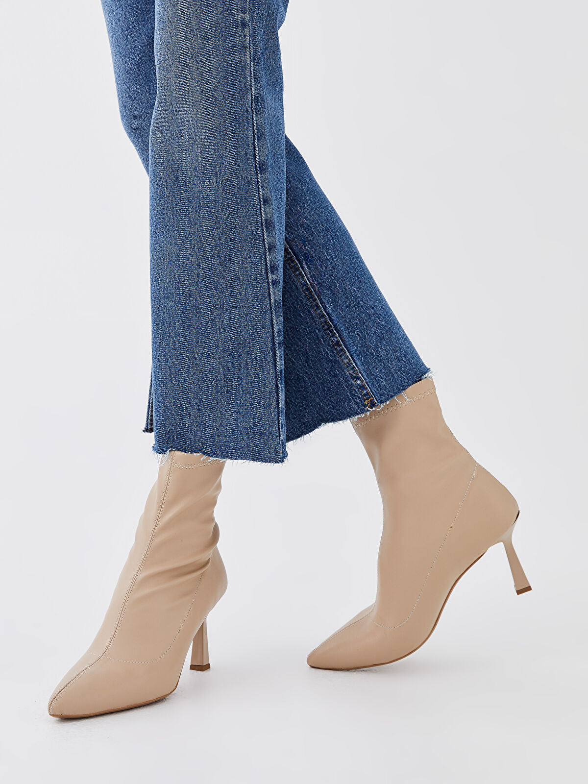 Leather-Looked Pointed Toe Women's Heeled Boot