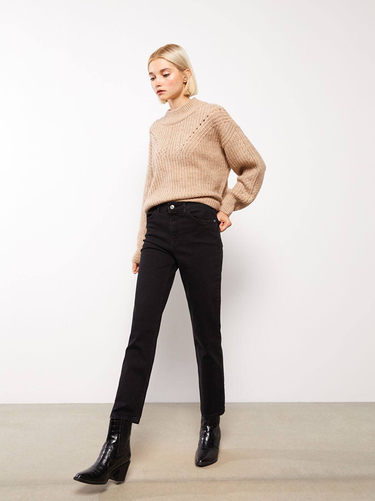 High Waist Straight Fit Women's Jeans Pants