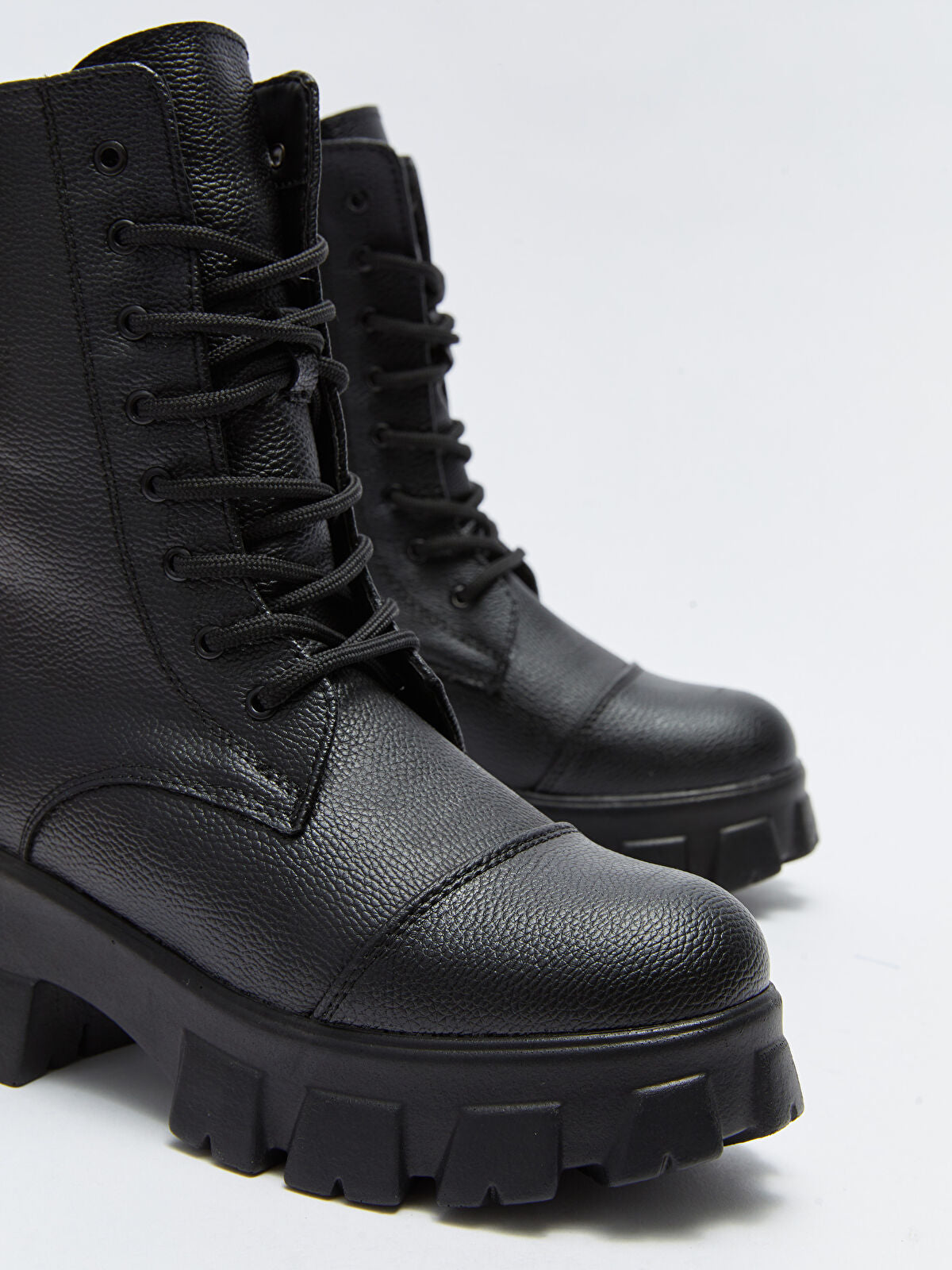 Leather-Look Ankle Women's Winter Boot