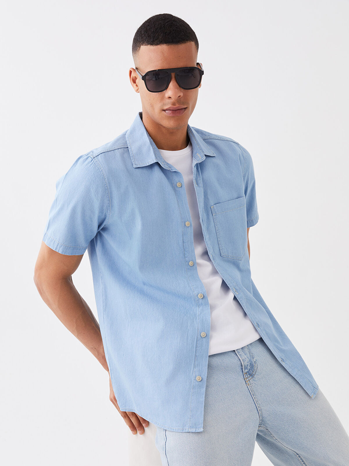Regular Fit Short Sleeve Men's Denim Shirt