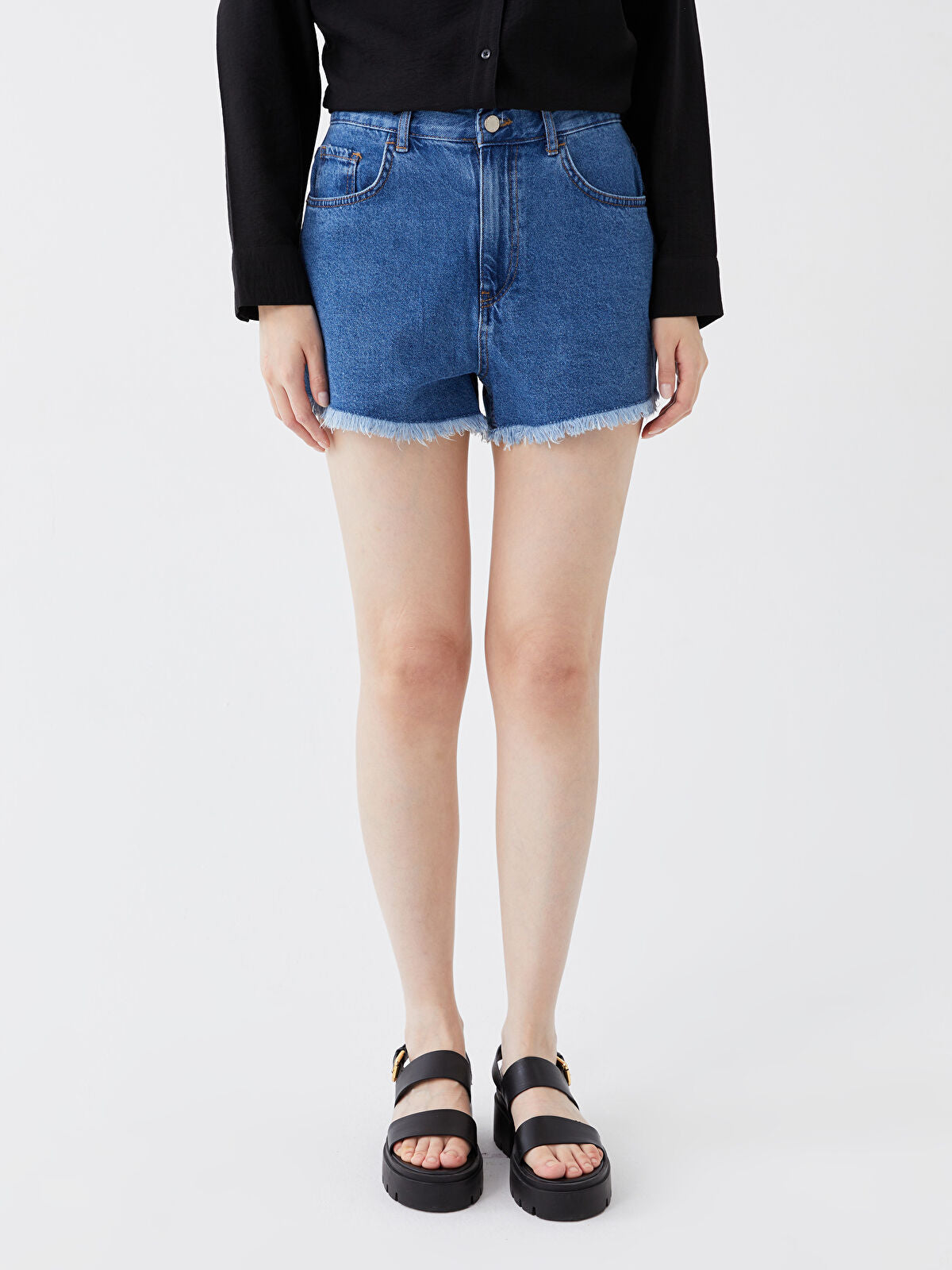 Standard Fit Women's Jeans Short