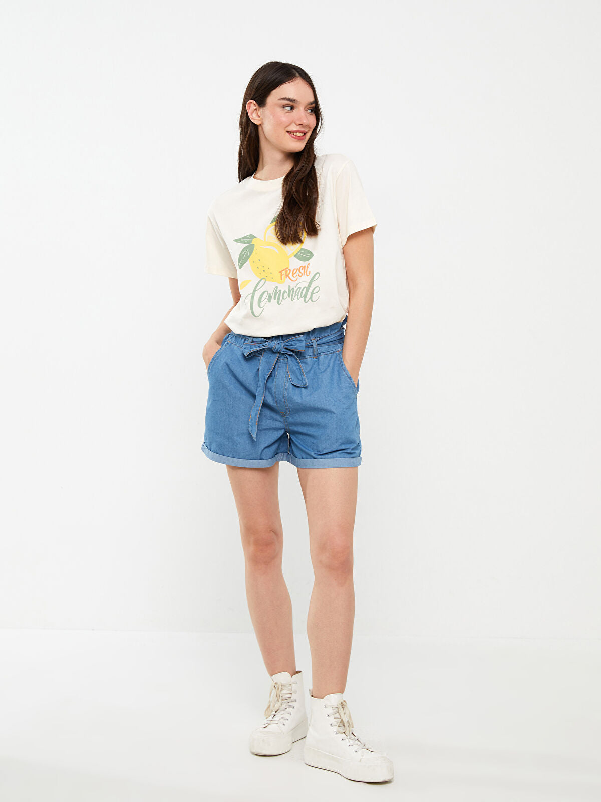 Comfortable Elastic Women's Jeans Short