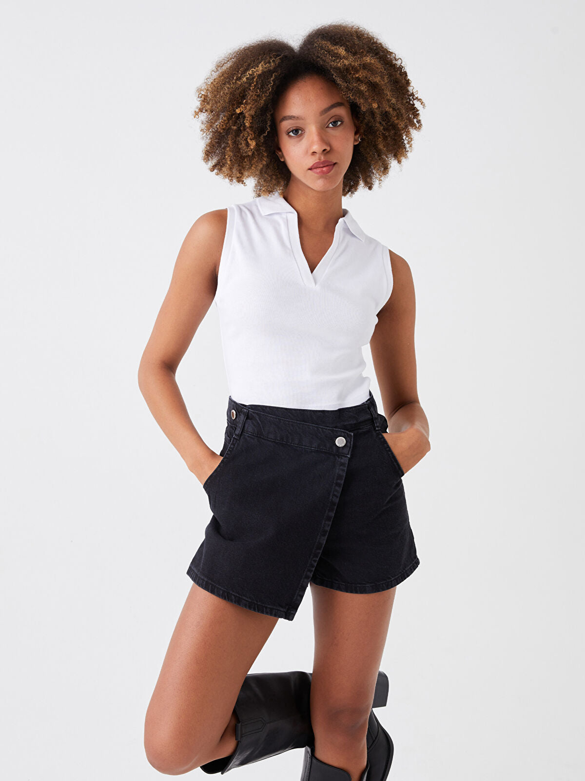 High Waist Standard Fit Women's Jean Shorts Skirt