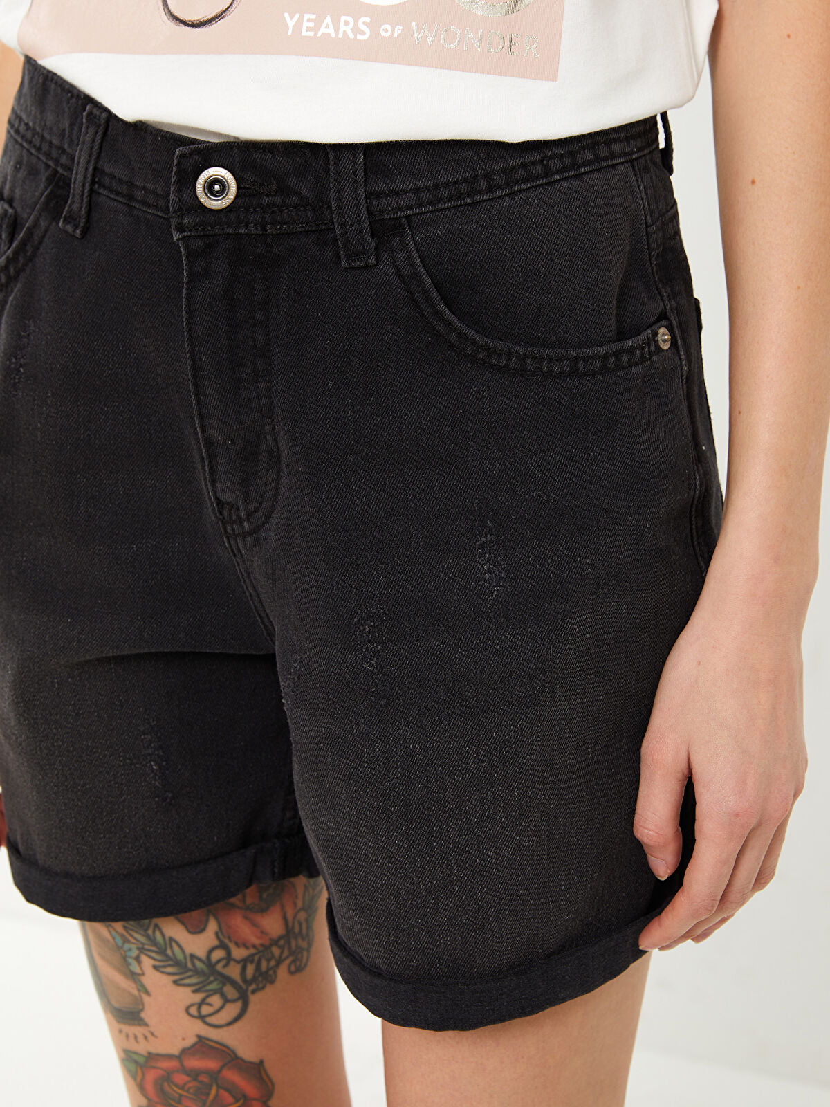 Normal Waist Standard Fit Women's Jeans Shorts