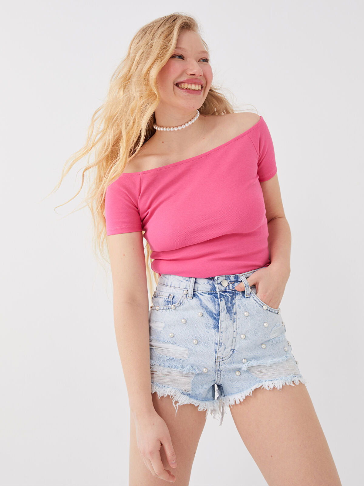 Standard Fit Ripped Detailed Women's Jeans Shorts