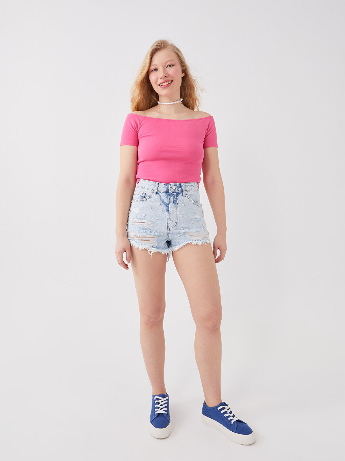 Standard Fit Ripped Detailed Women's Jeans Shorts