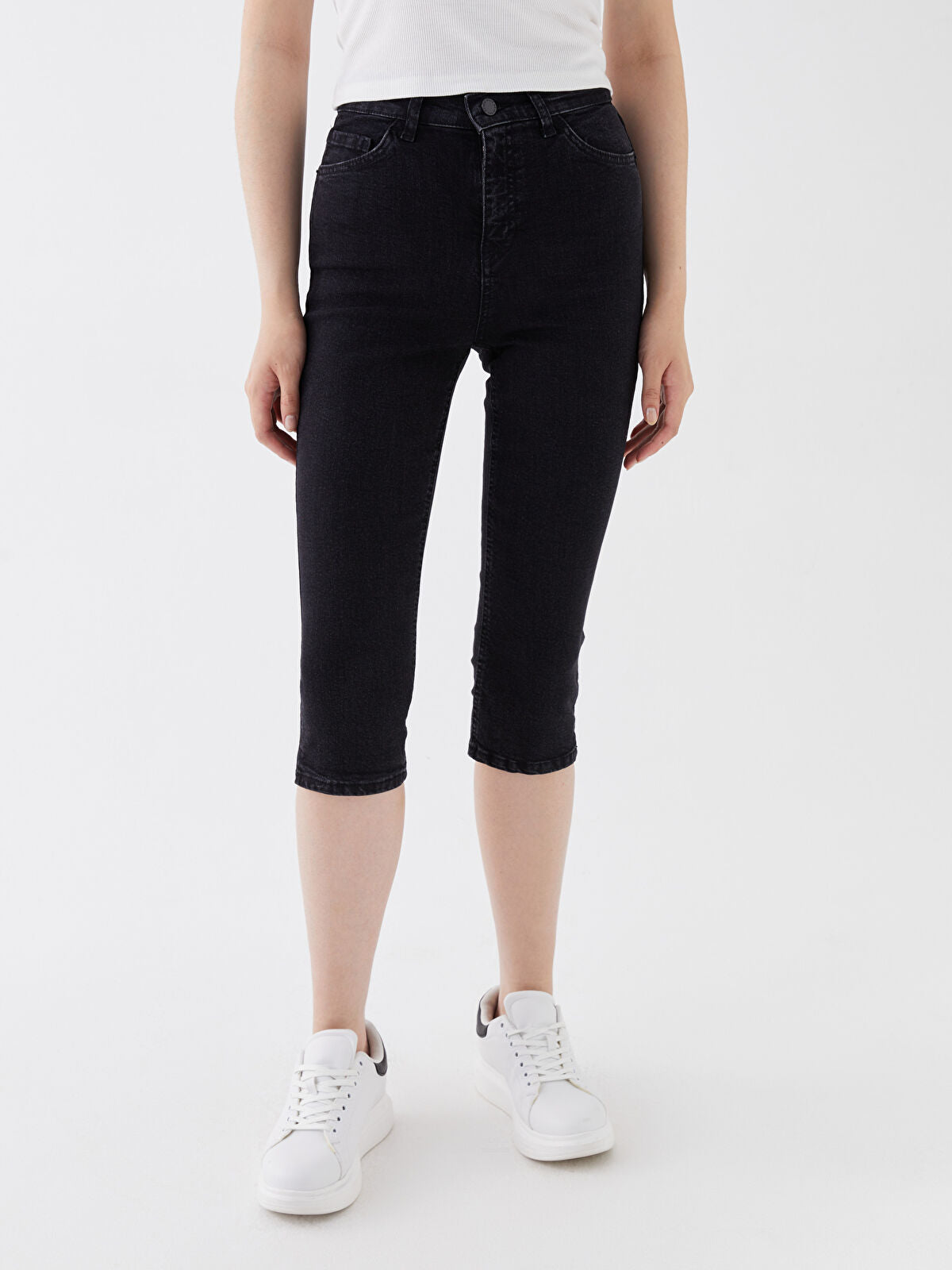 Regular Waist Slim Fit Women's Jeans Shorts