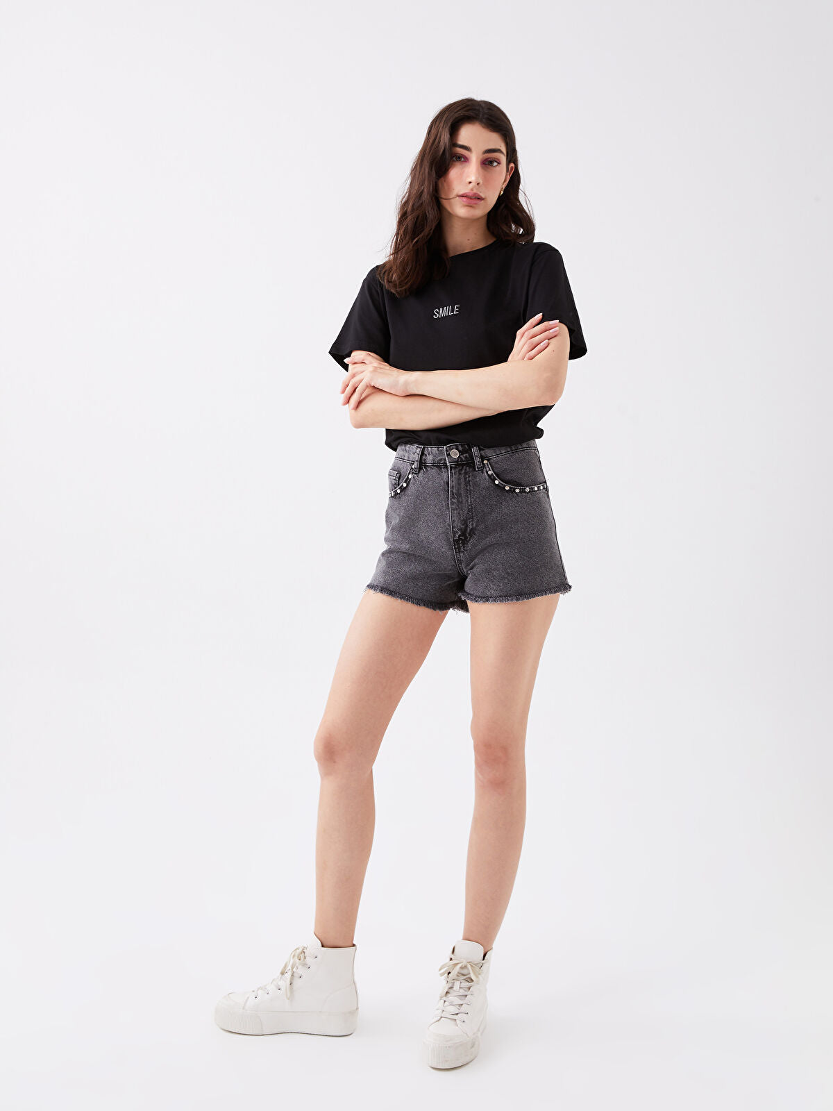 Standard Fit Women's Jeans Short