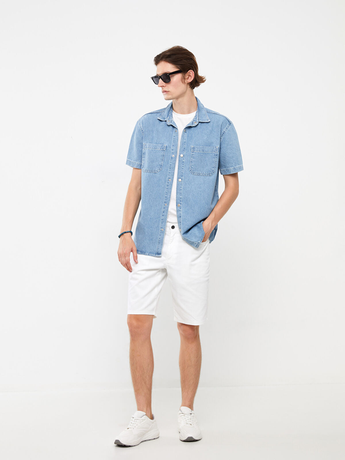 Comfortable Short-Sleeved Men's Jeans T-shirt
