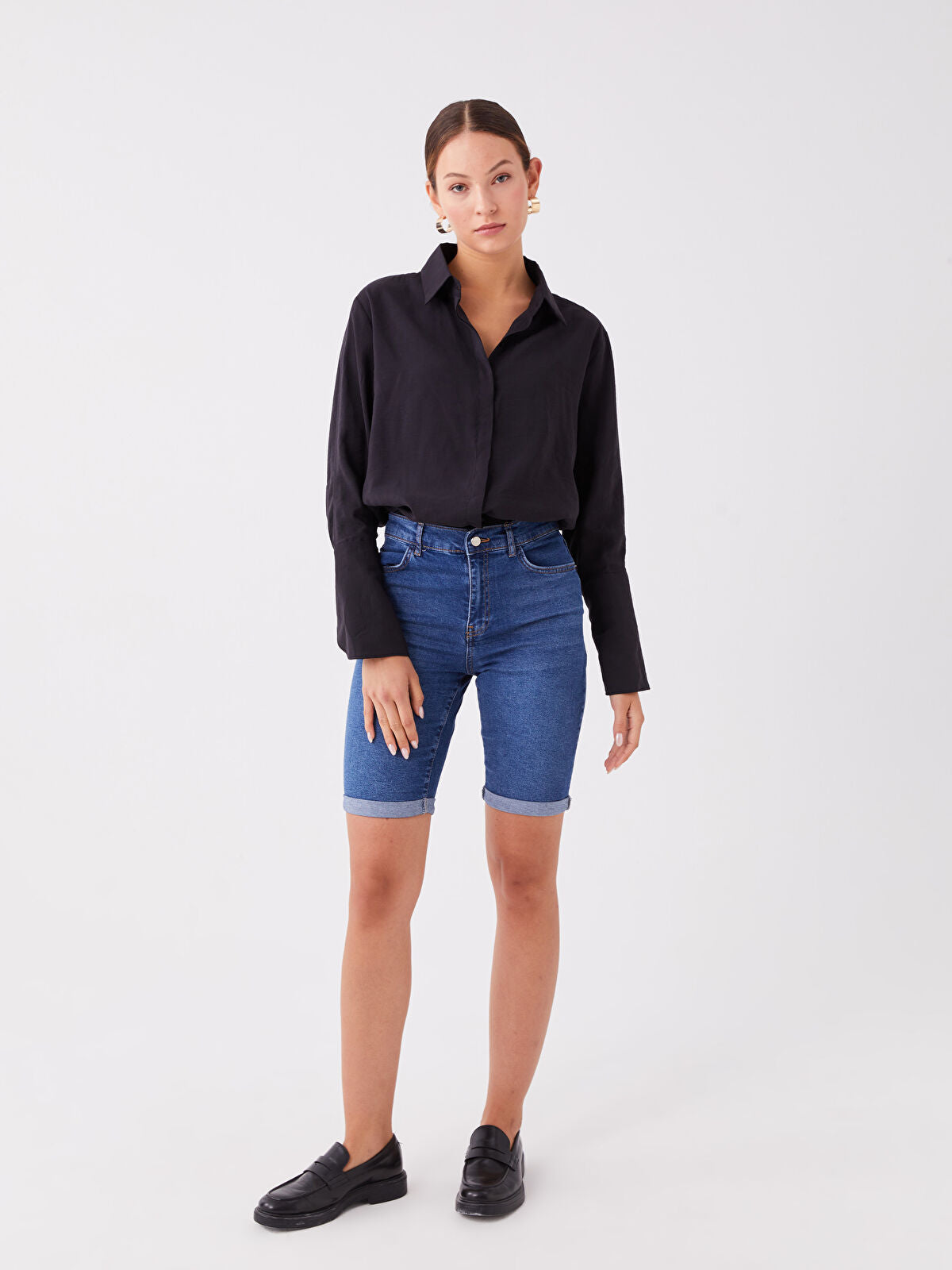 Normal Waist Bermuda Fit Women's Jeans Short