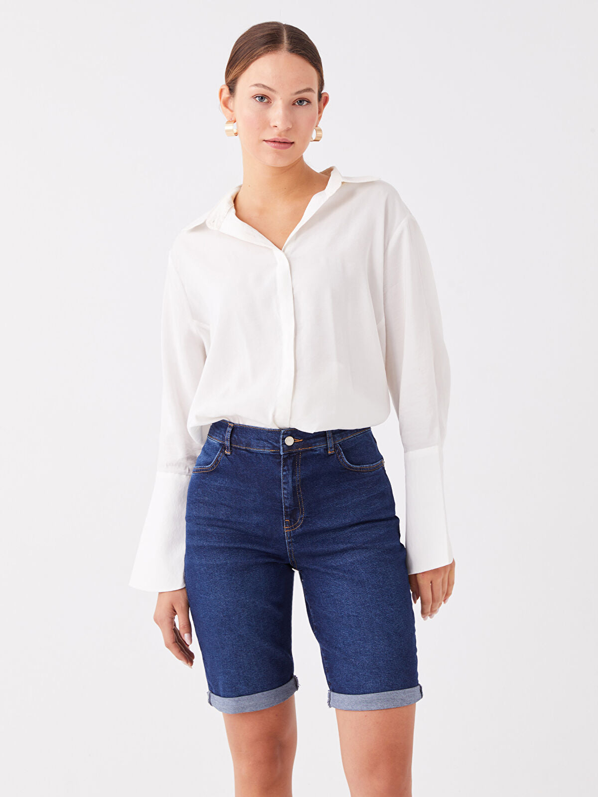 Normal Waist Bermuda Fit Women's Jeans Short