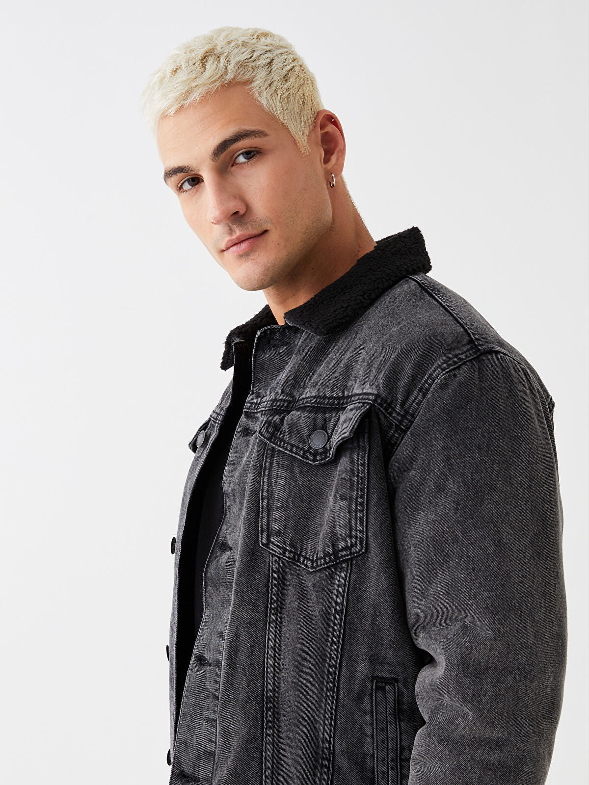 Comfortable Men's Jean Jacket