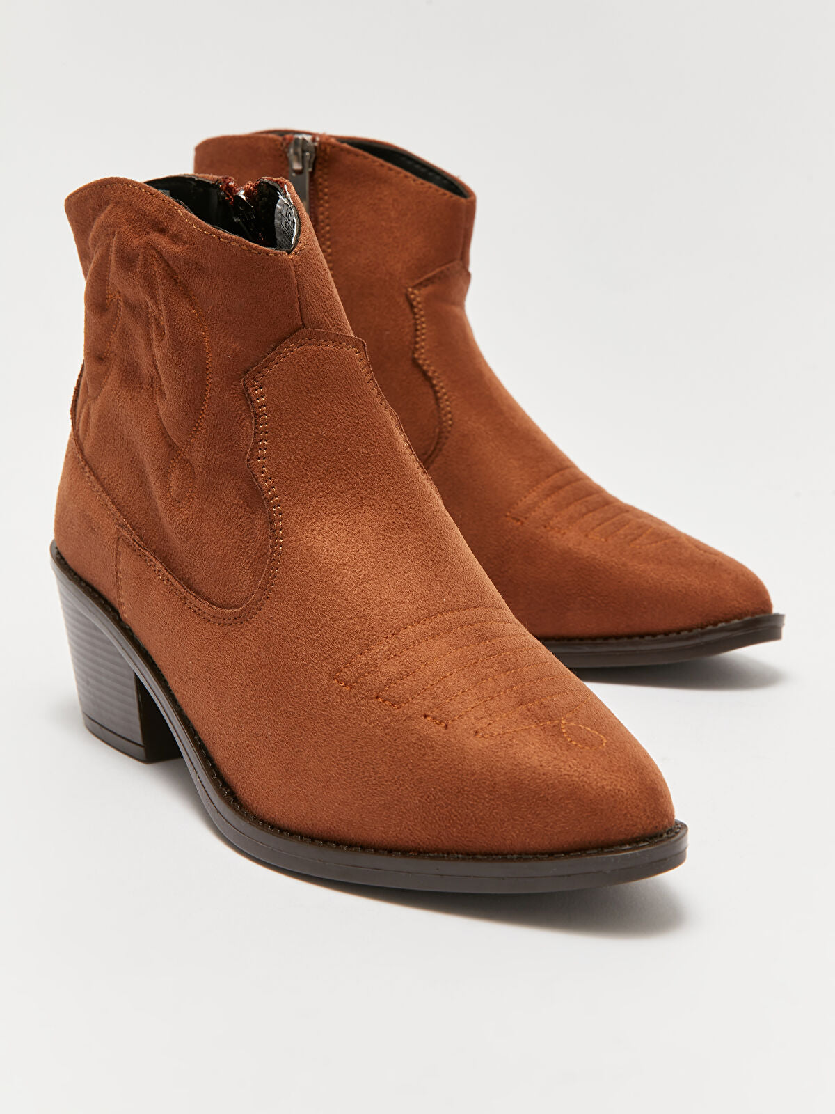 Sharp Nose Woman Heeled Boot
