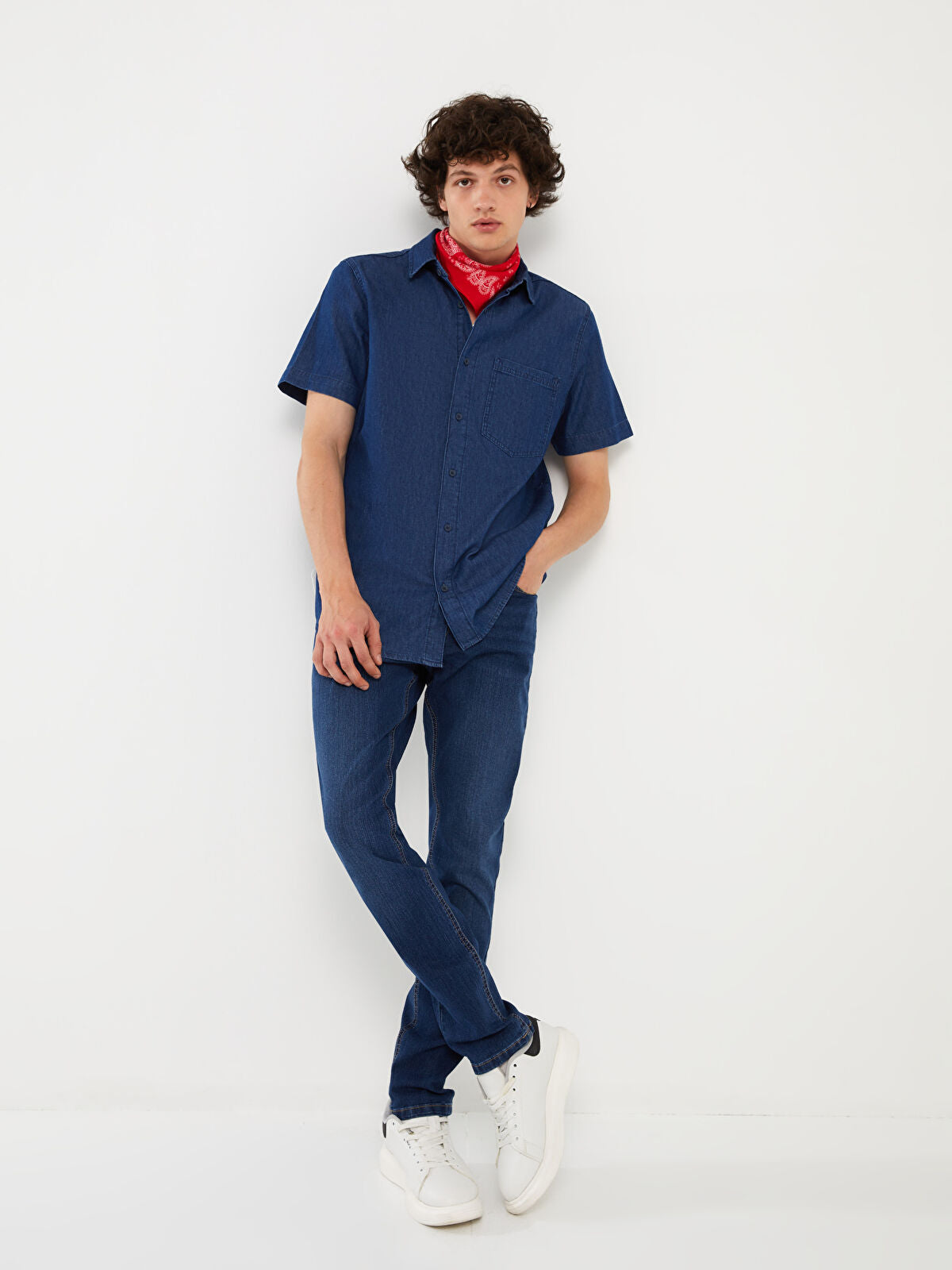 750 Slim Fit Men's Woven Jean Pantalon
