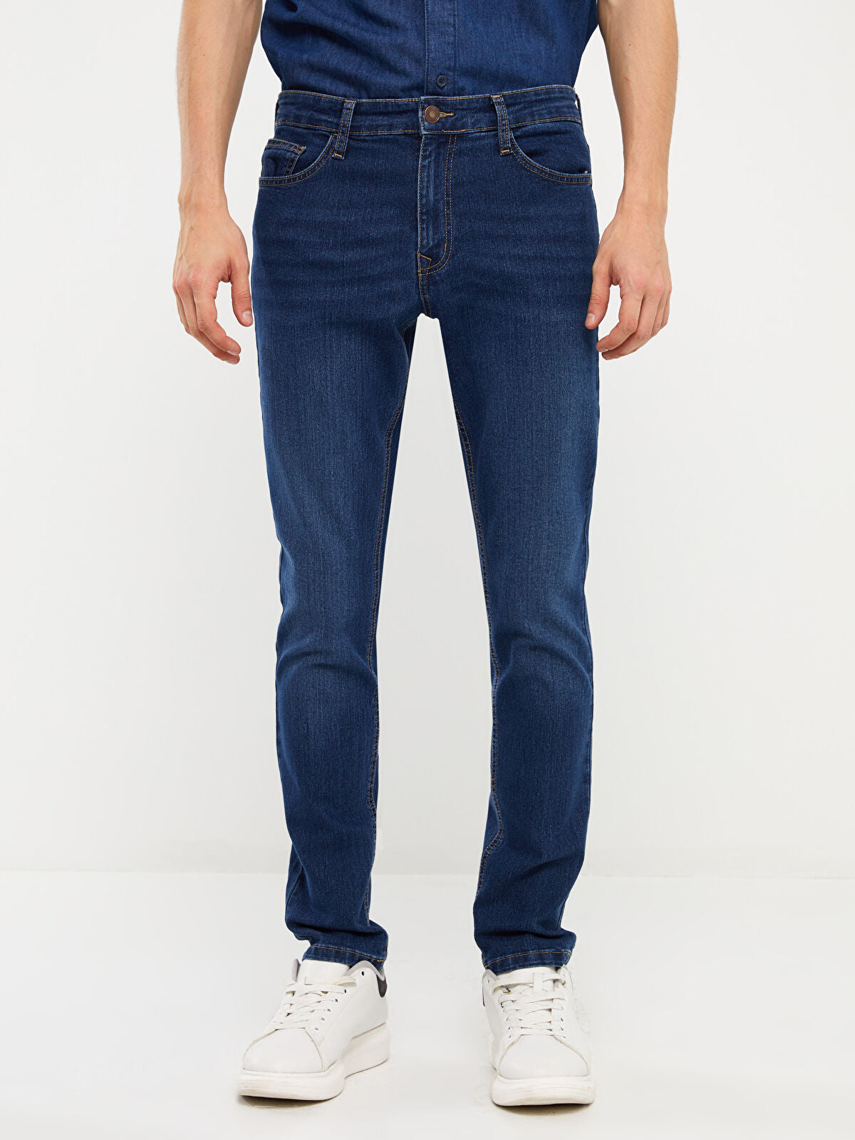 750 Slim Fit Men's Woven Jean Pantalon