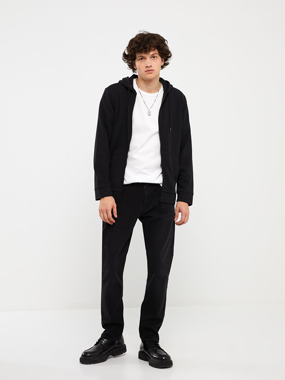 750 Slim Fit Men's Woven Jean Pantalon