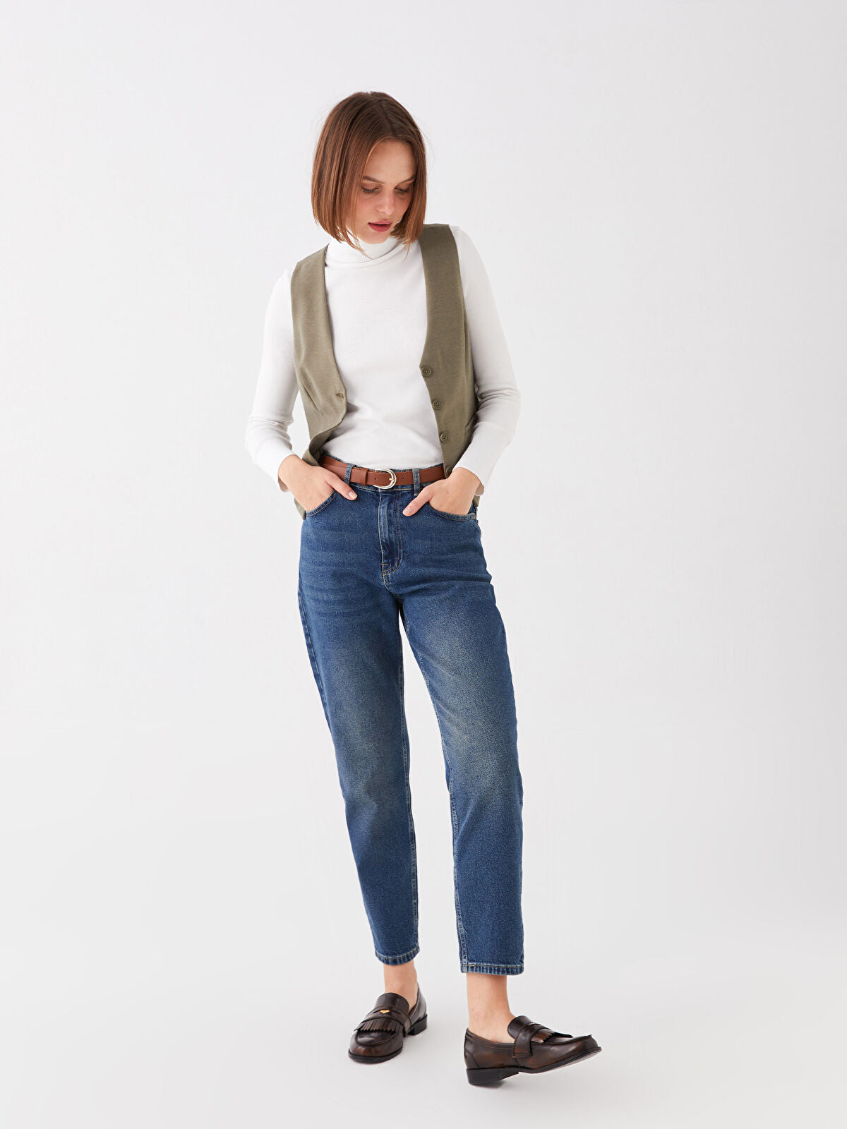 Belted Mom Fit Women's Jeans Pants