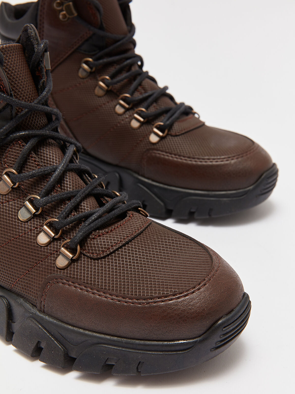 Buckle Thick Sole Men's Hiking Boot