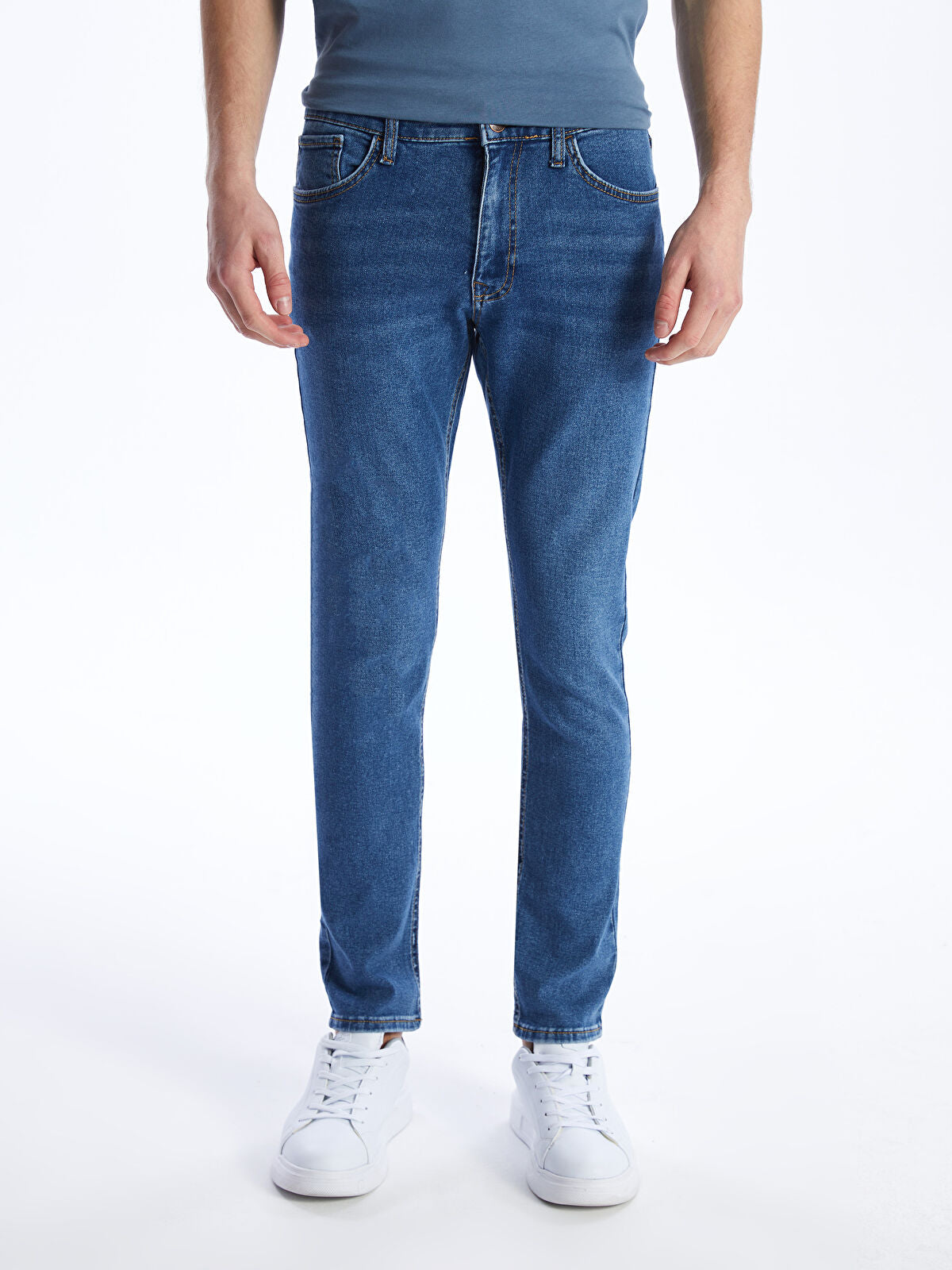 750 Slim Fit Men's Woven Jean Pantalon